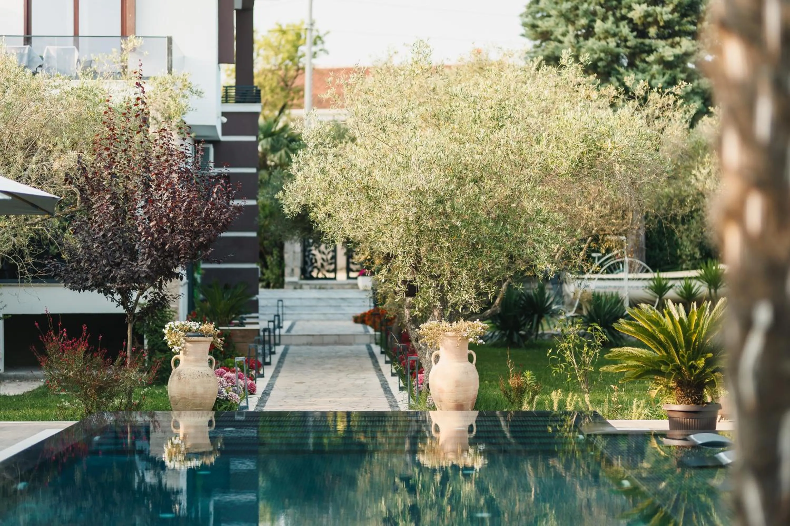 Giardino Lux Apartments