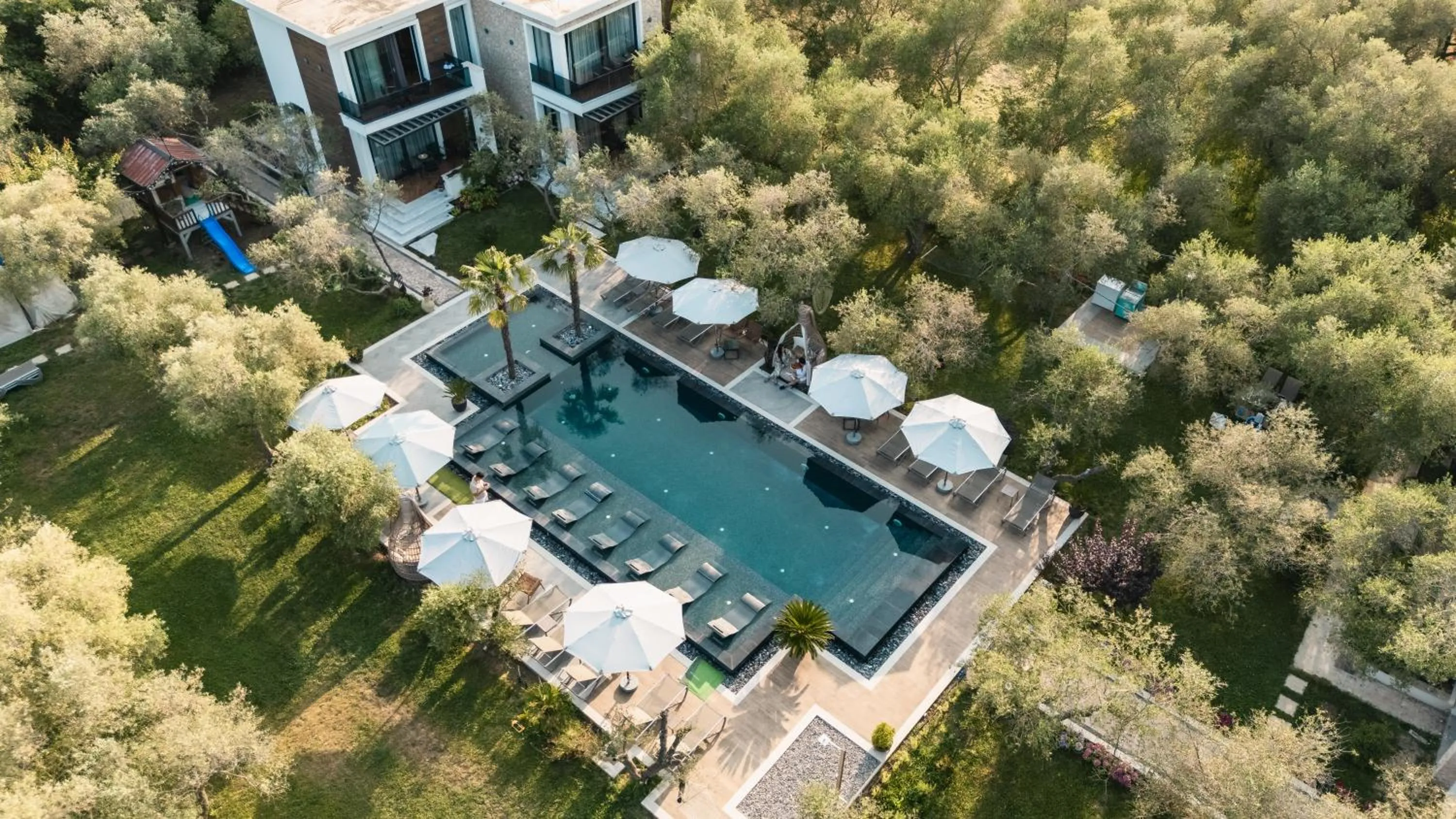 Giardino Lux Apartments