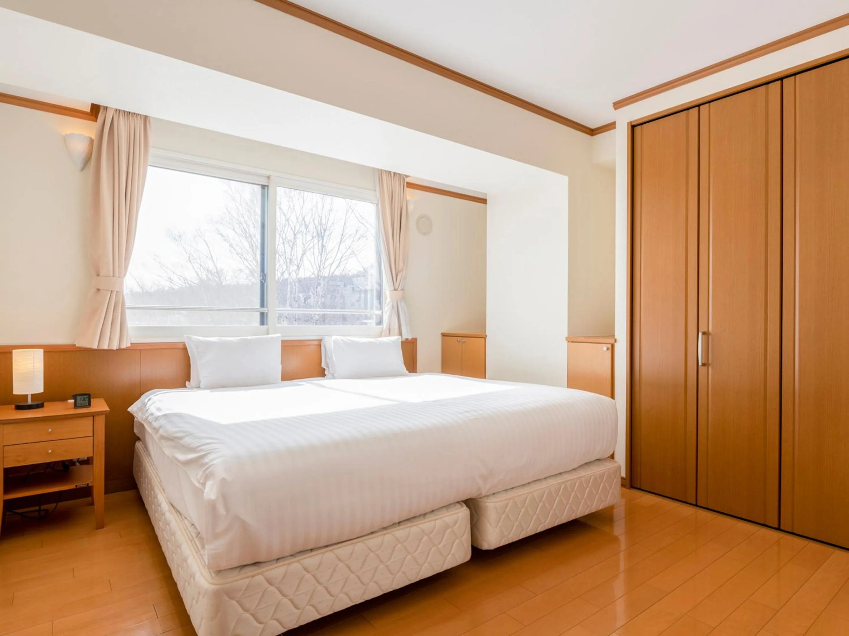 Bed in Mountainside Palace