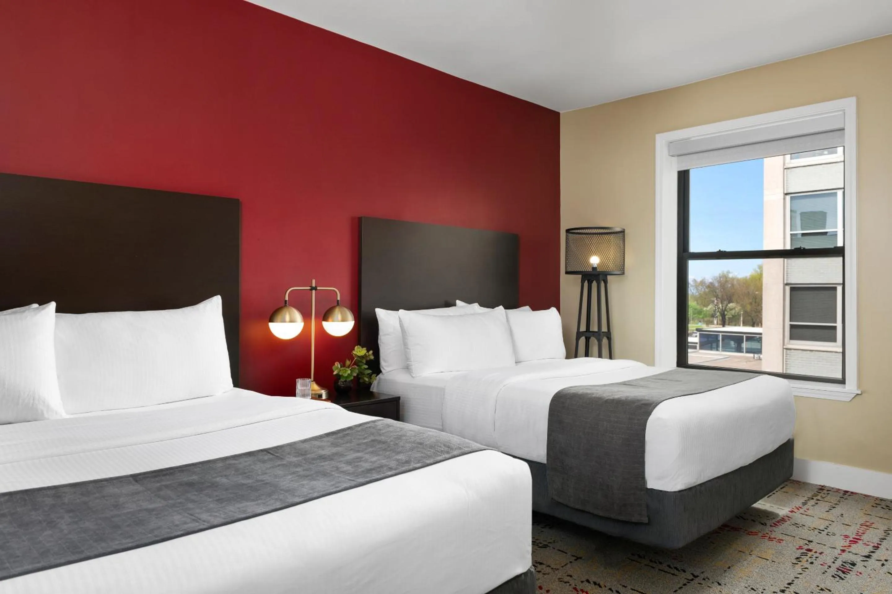 Bedroom, Bed in Majestic Hotel