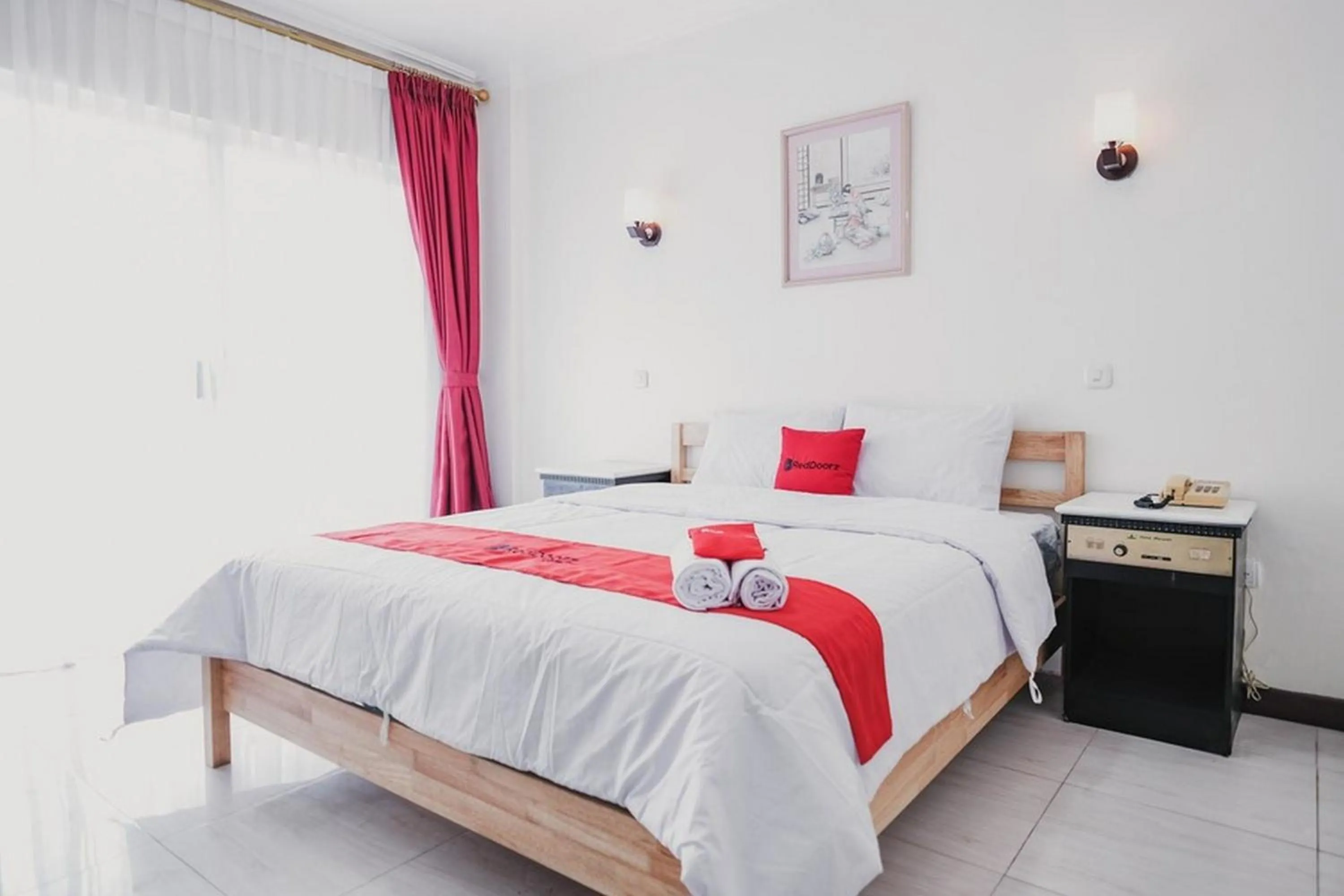 Bed in RedDoorz Plus near Pelabuhan Merak