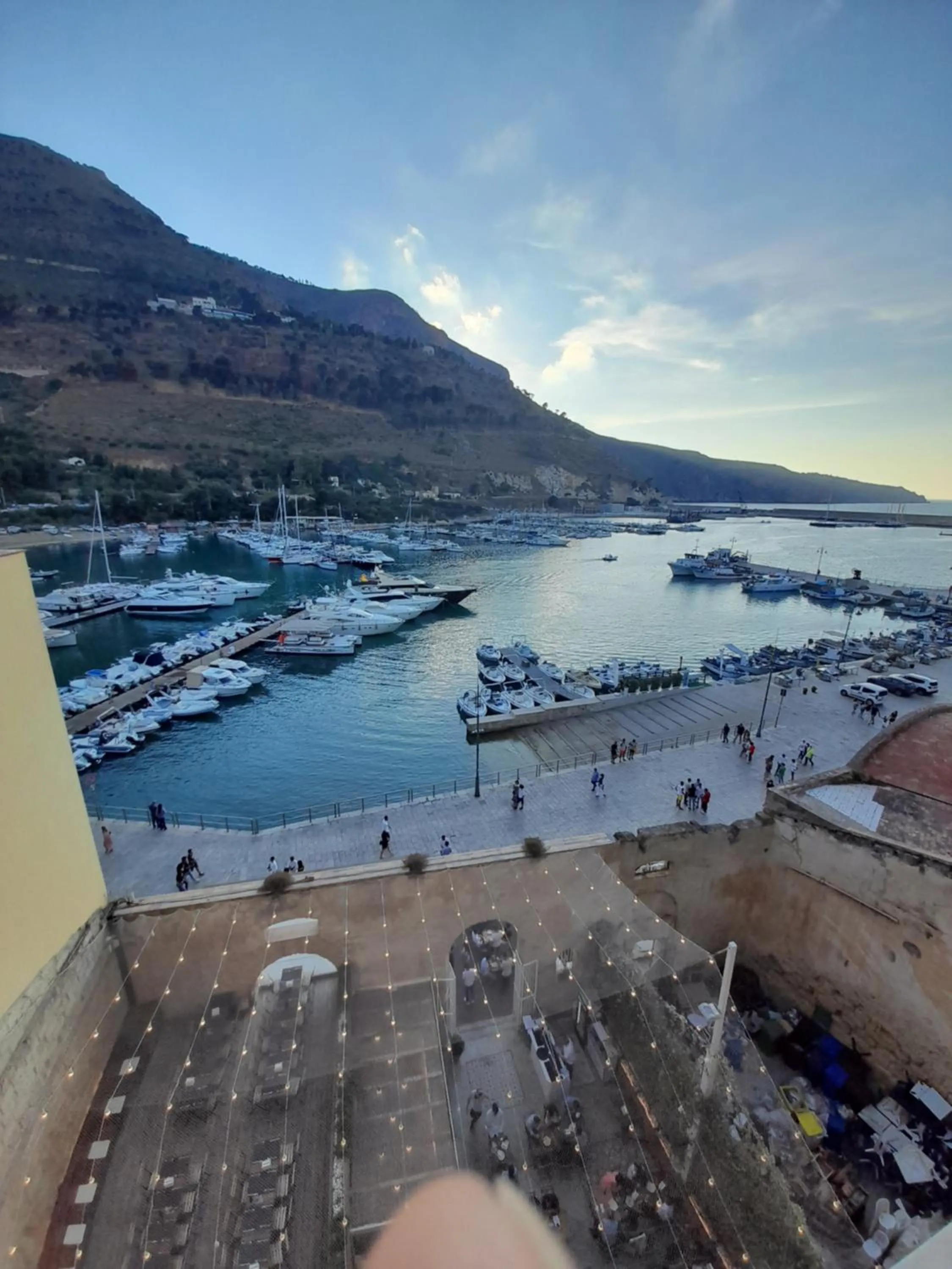 Nearby landmark in Aziyz Camere