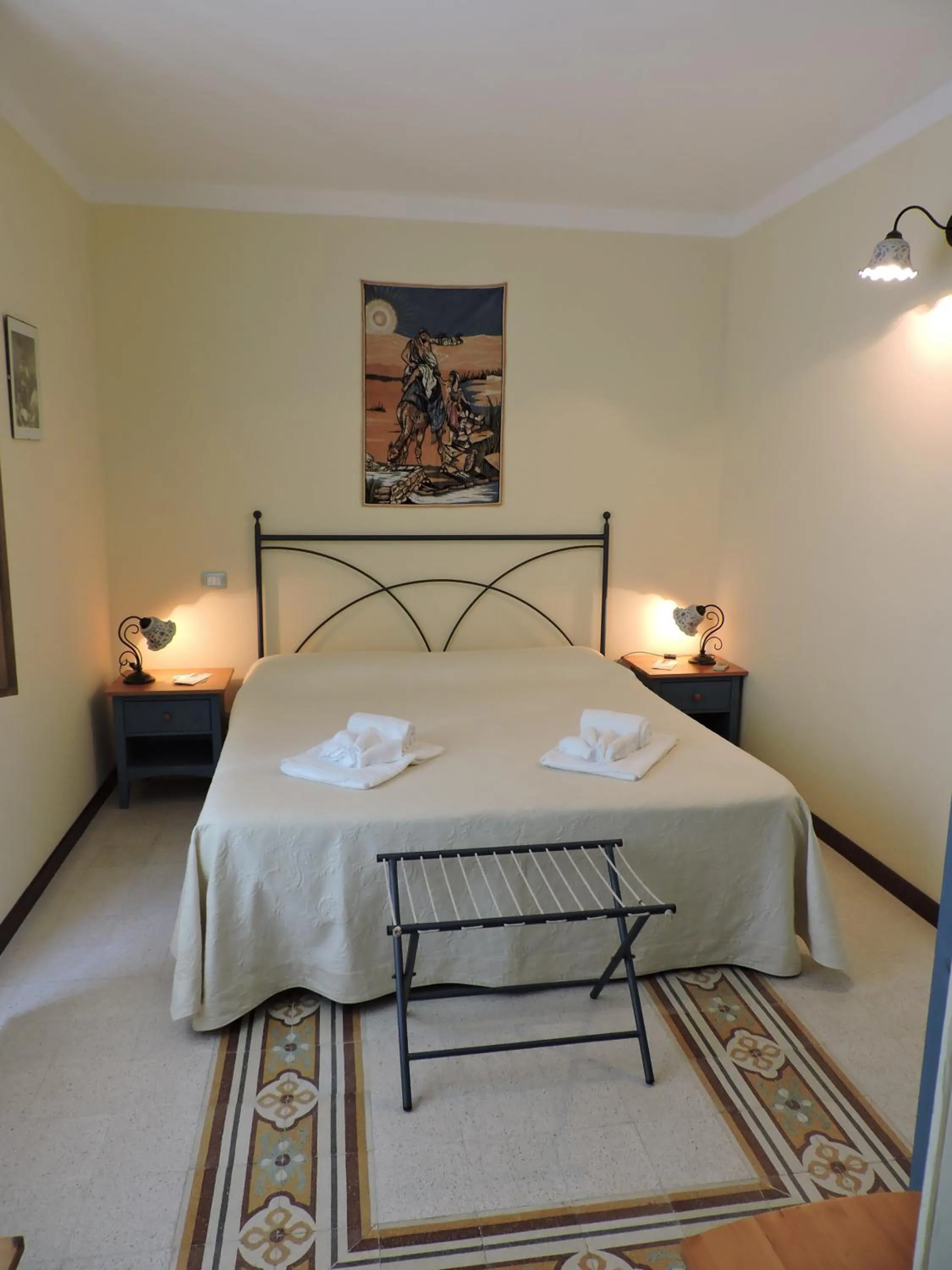 Photo of the whole room, Bed in Aziyz Camere