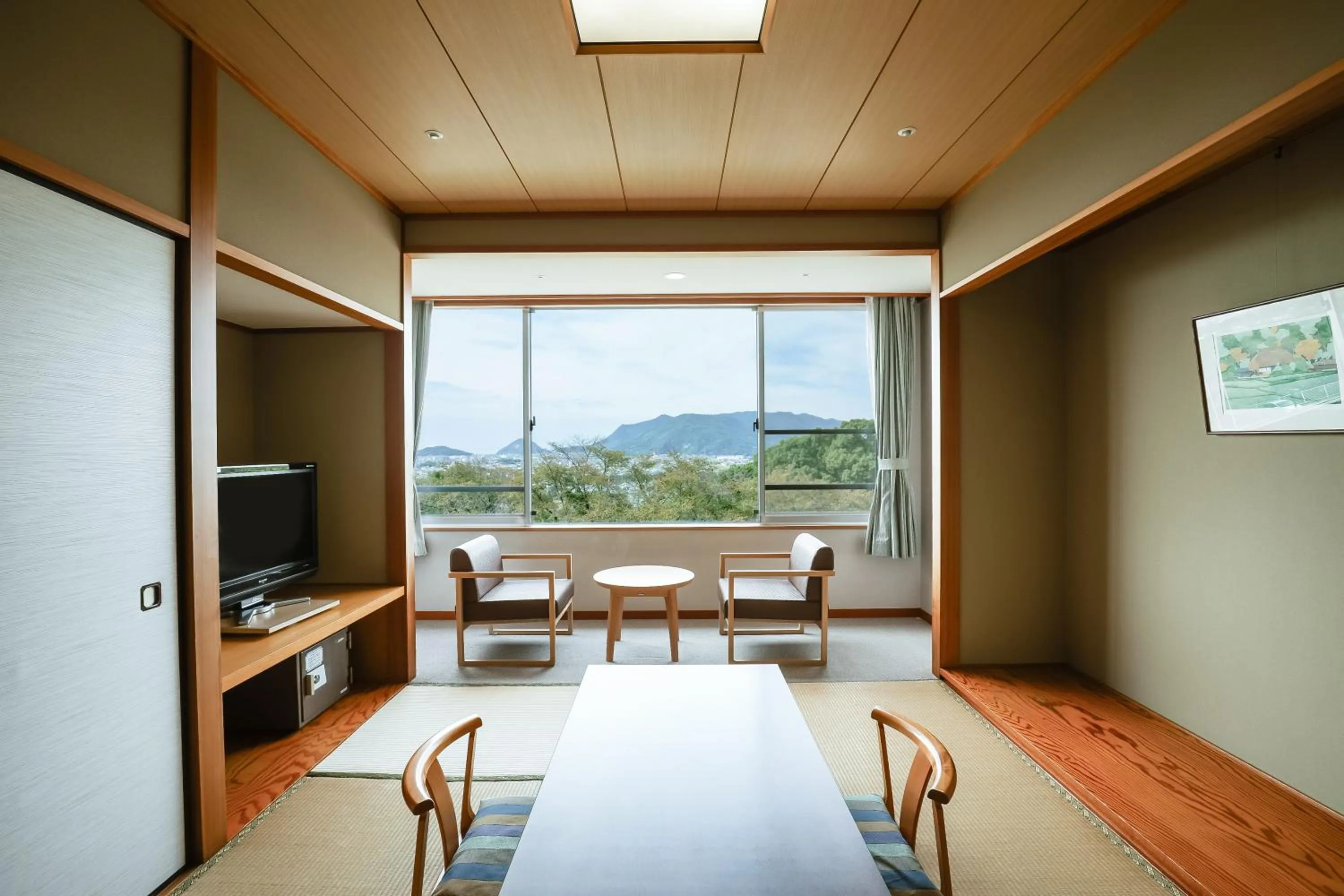 Photo of the whole room in KAMENOI HOTEL Kanonji