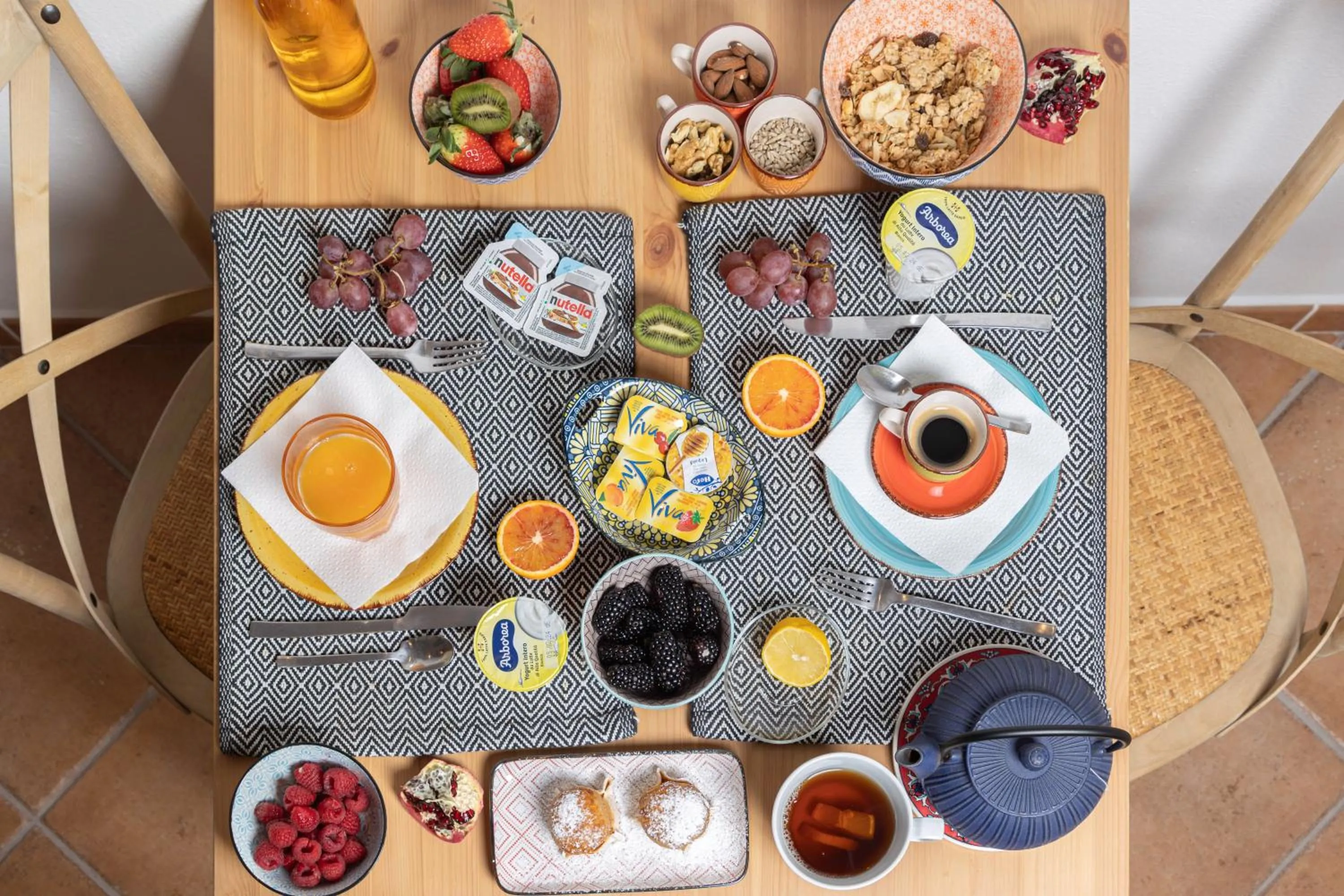 Dining area in Cagliari Old Town B&B