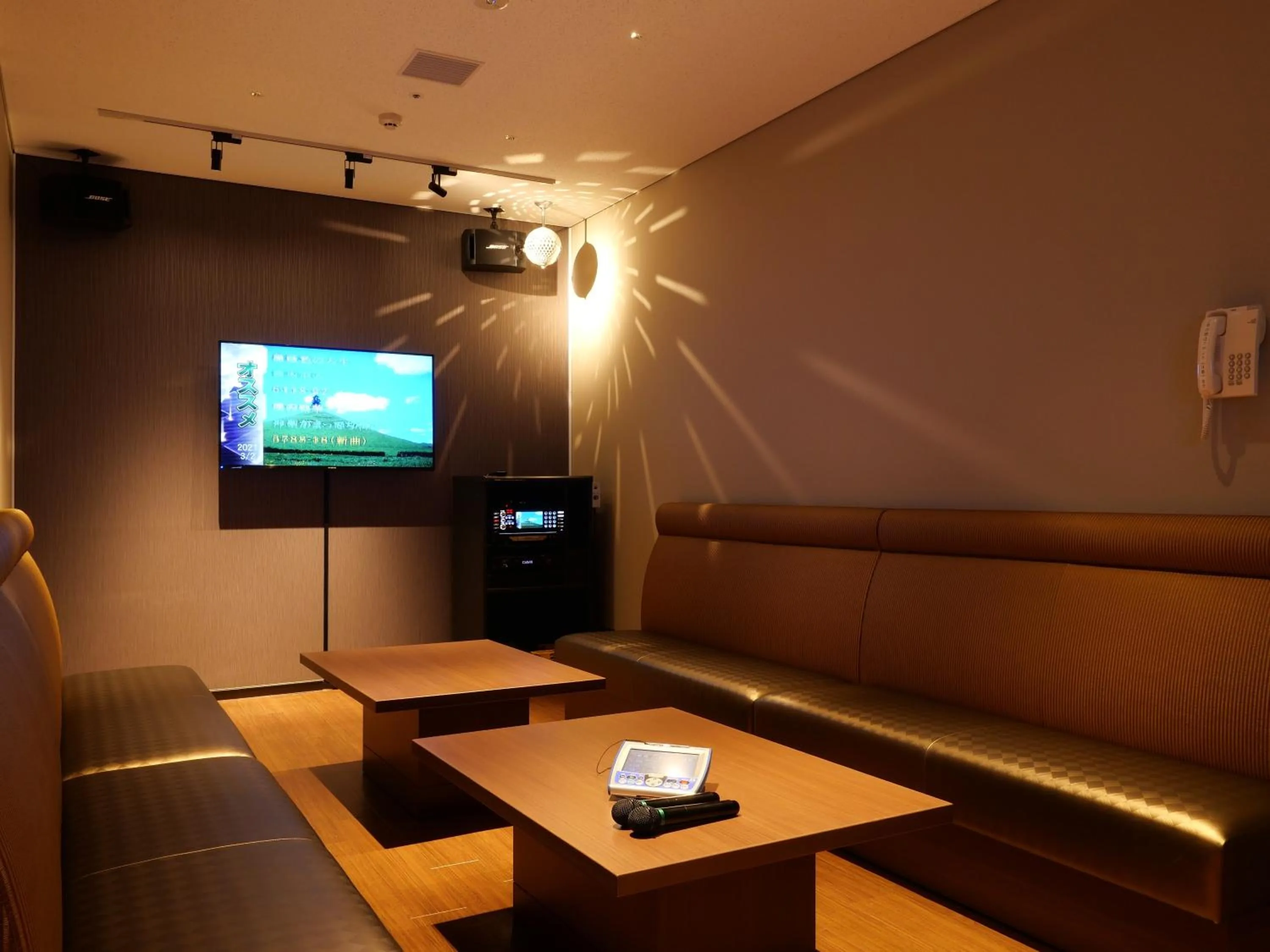 Karaoke in KAMENOI HOTEL Ako