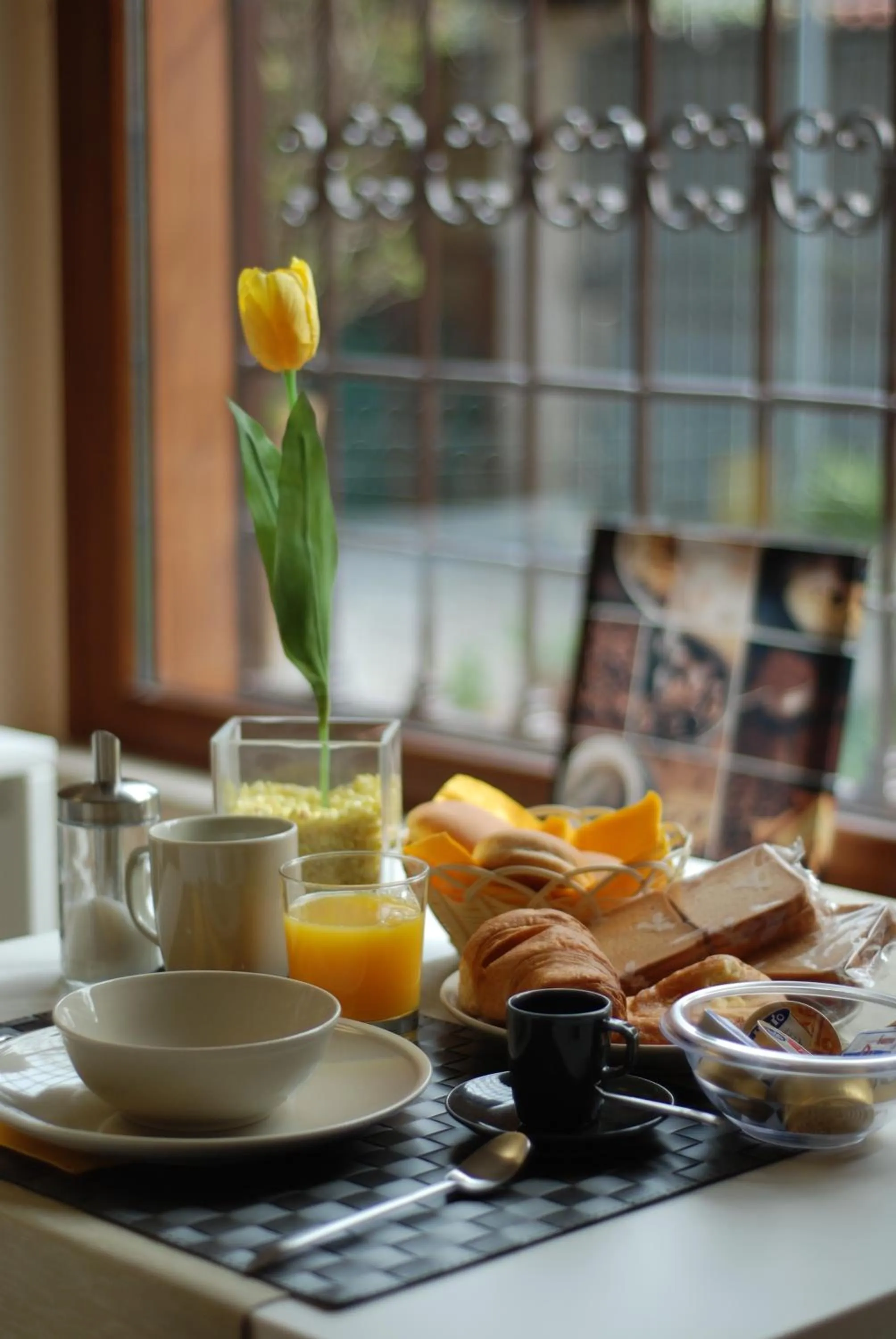 Food close-up in The Yellow House