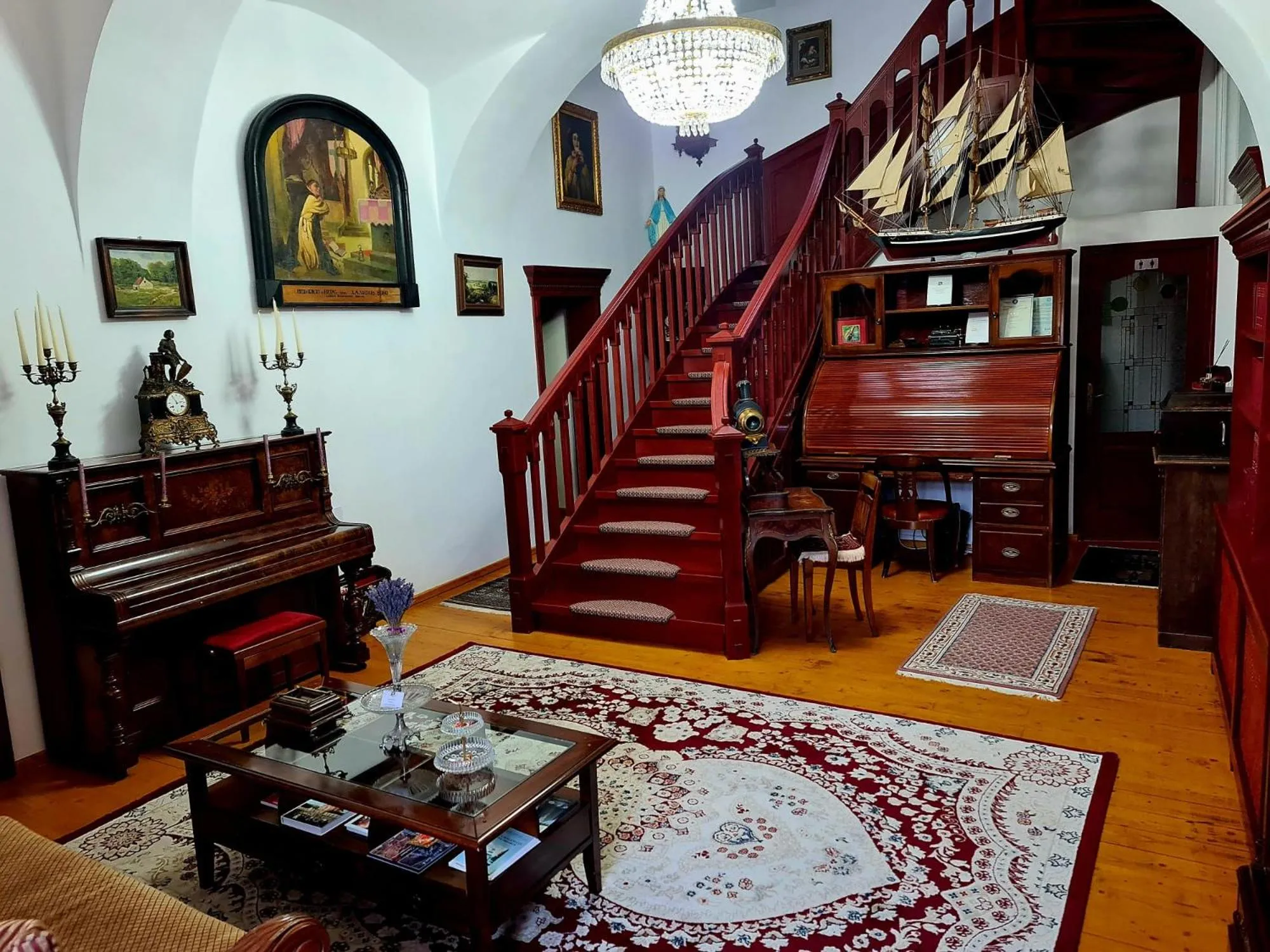 Living room in Armenopolis - Adults Only