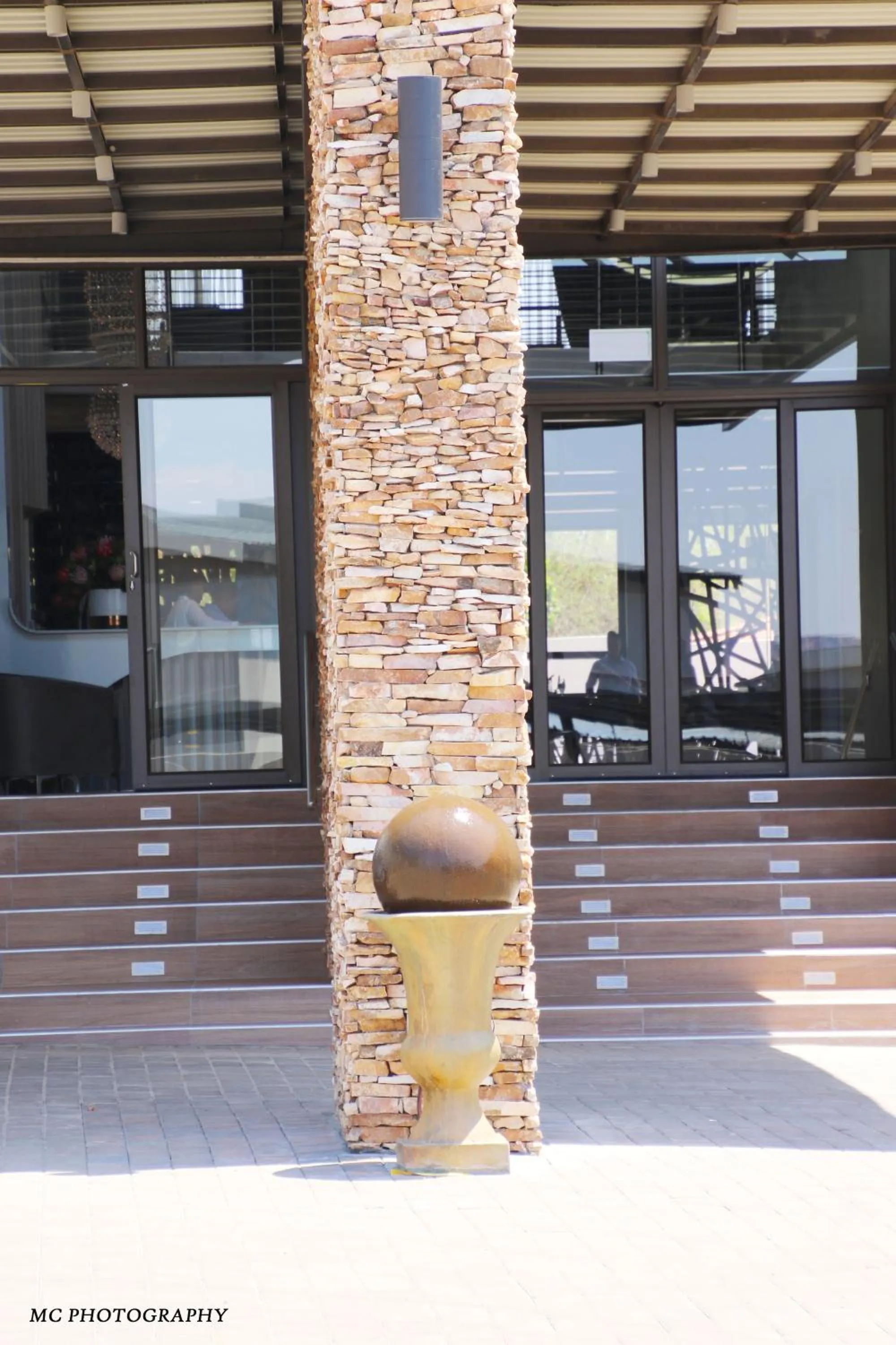 Facade/entrance in King's Palace Hotel Rustenburg