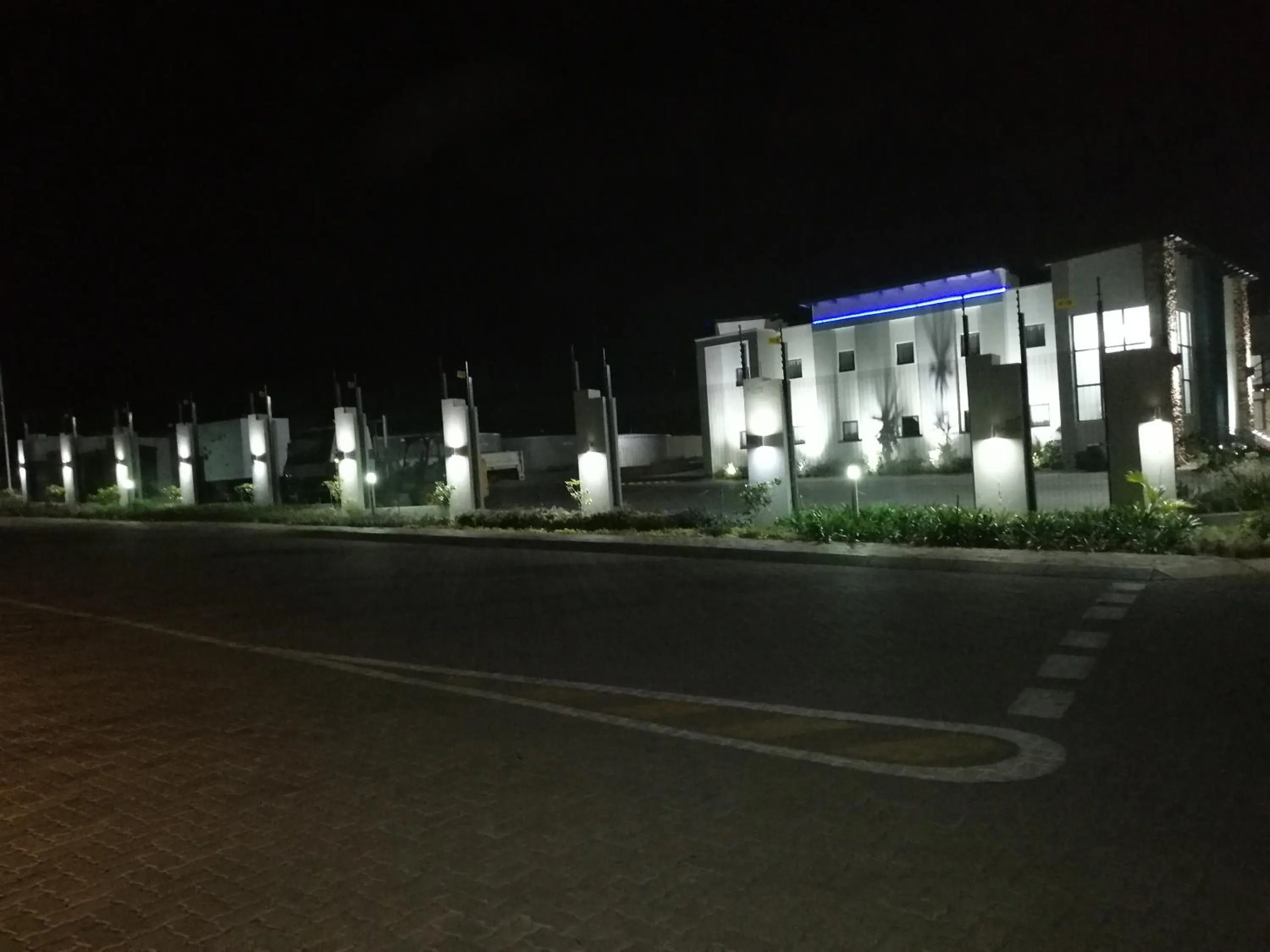 Property building in King's Palace Hotel Rustenburg