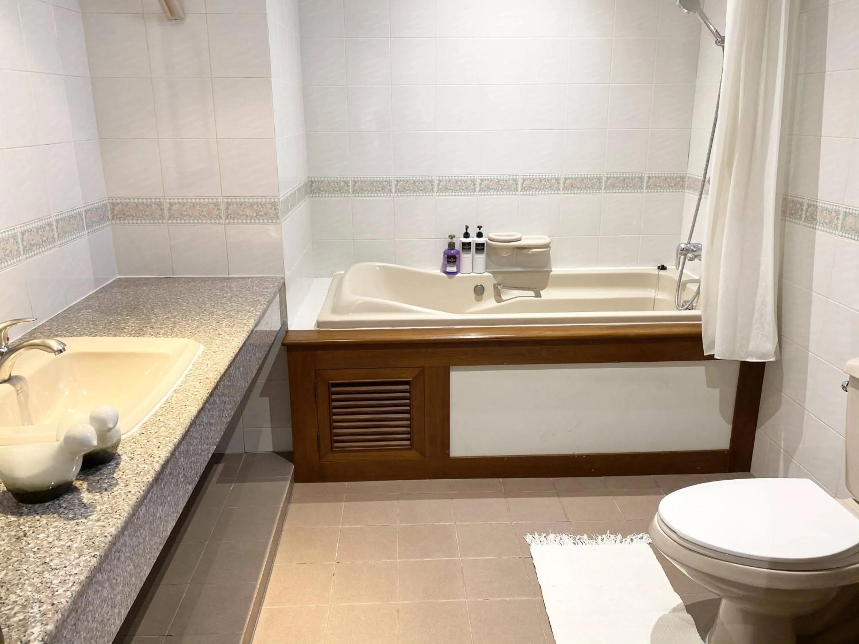 Bathroom in NT Place Sukhumvit Suites