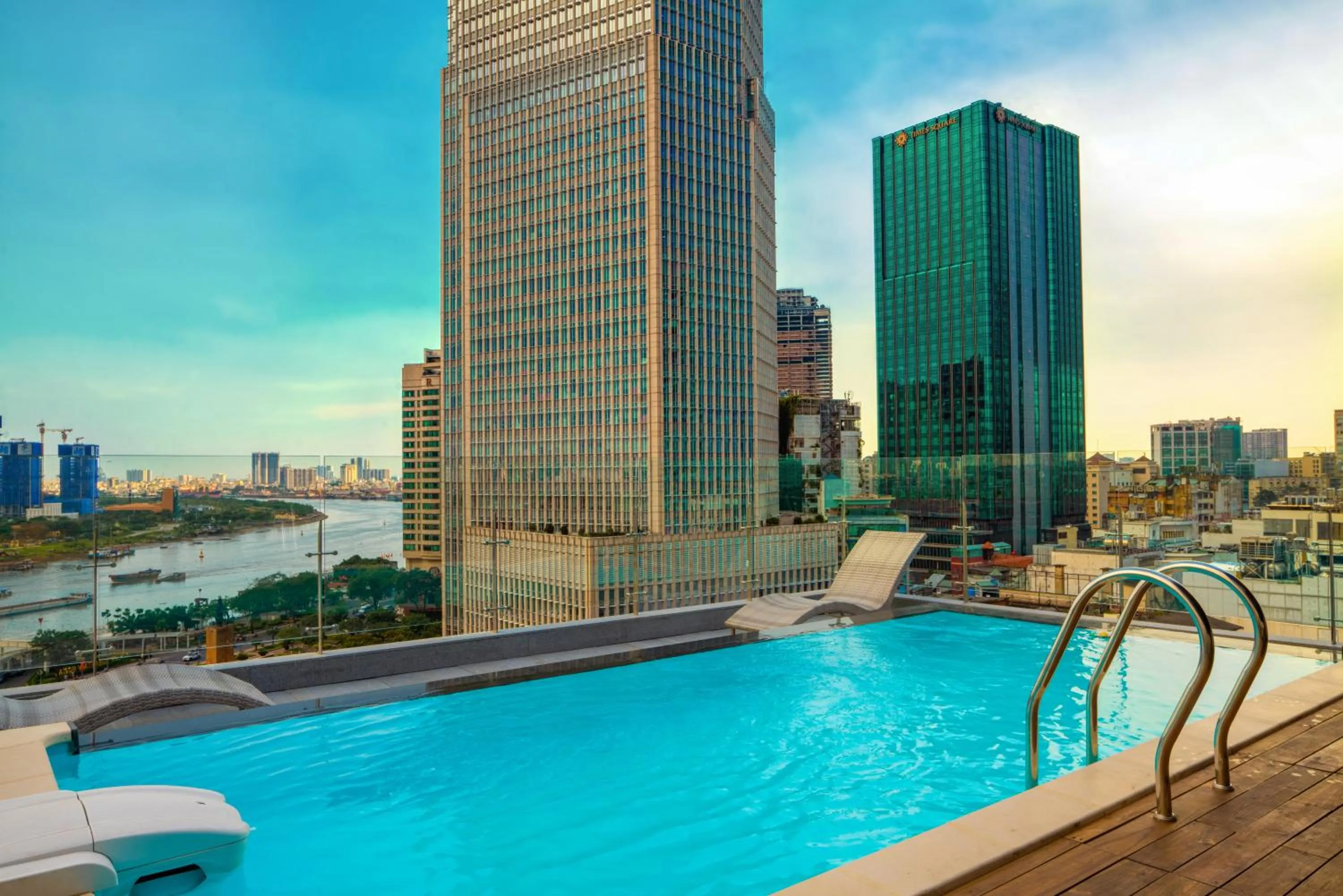 City view in Sky Gem Central Hotel