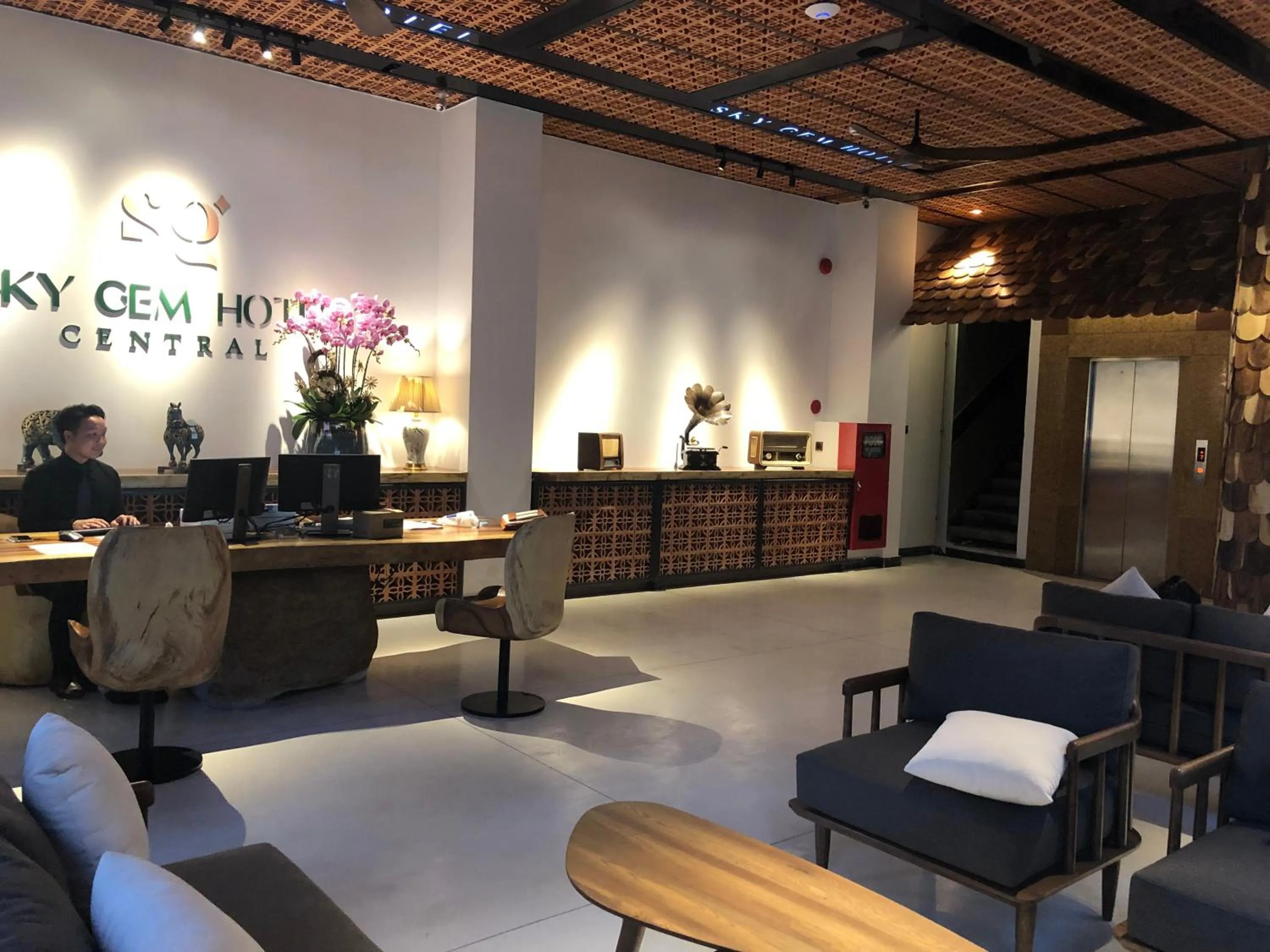 Lobby or reception in Sky Gem Central Hotel