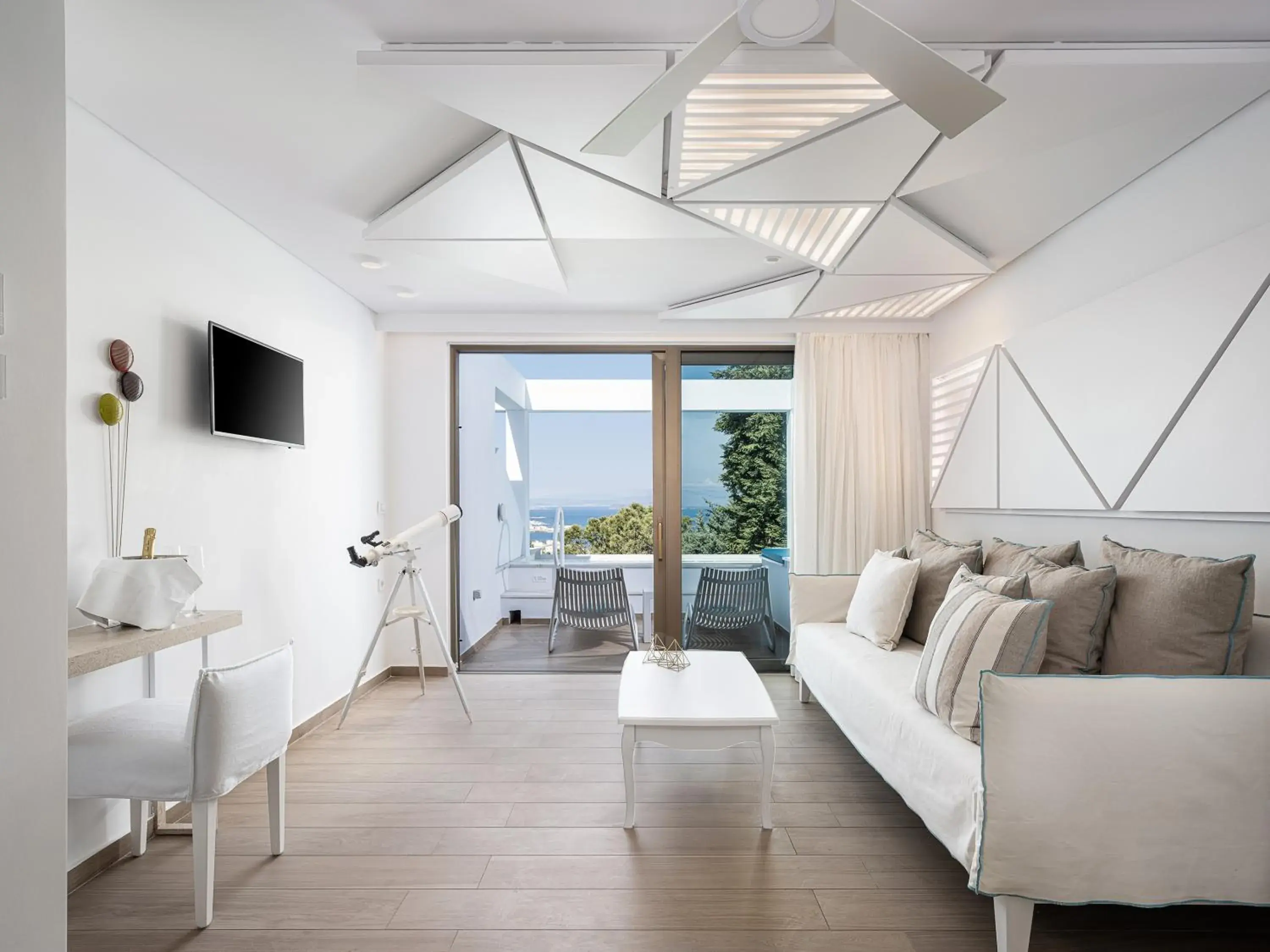 Superior Suite with Sea View and Private Pool in Lagon Life Spirit Boutique Hotel - Adults Only Superior Suite with Sea View and Private Pool in Lagon Life Spirit Boutique Hotel - Adults Only