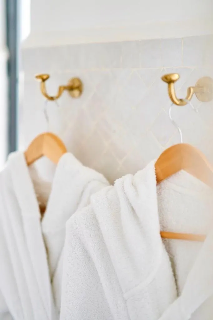 Bathroom, Bed in Riad Dar Yasaman
