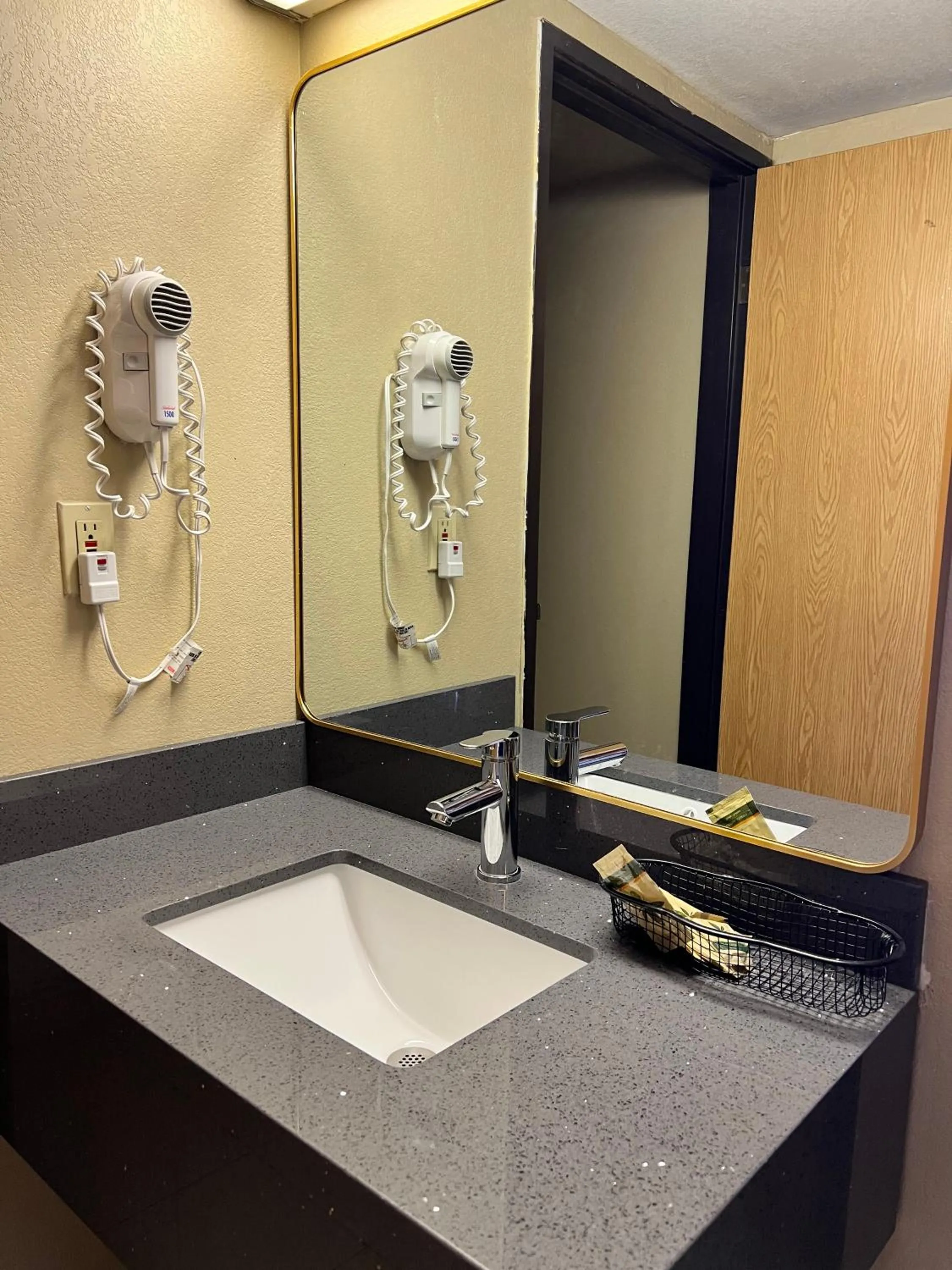 Bathroom in Highland Inn Las Vegas