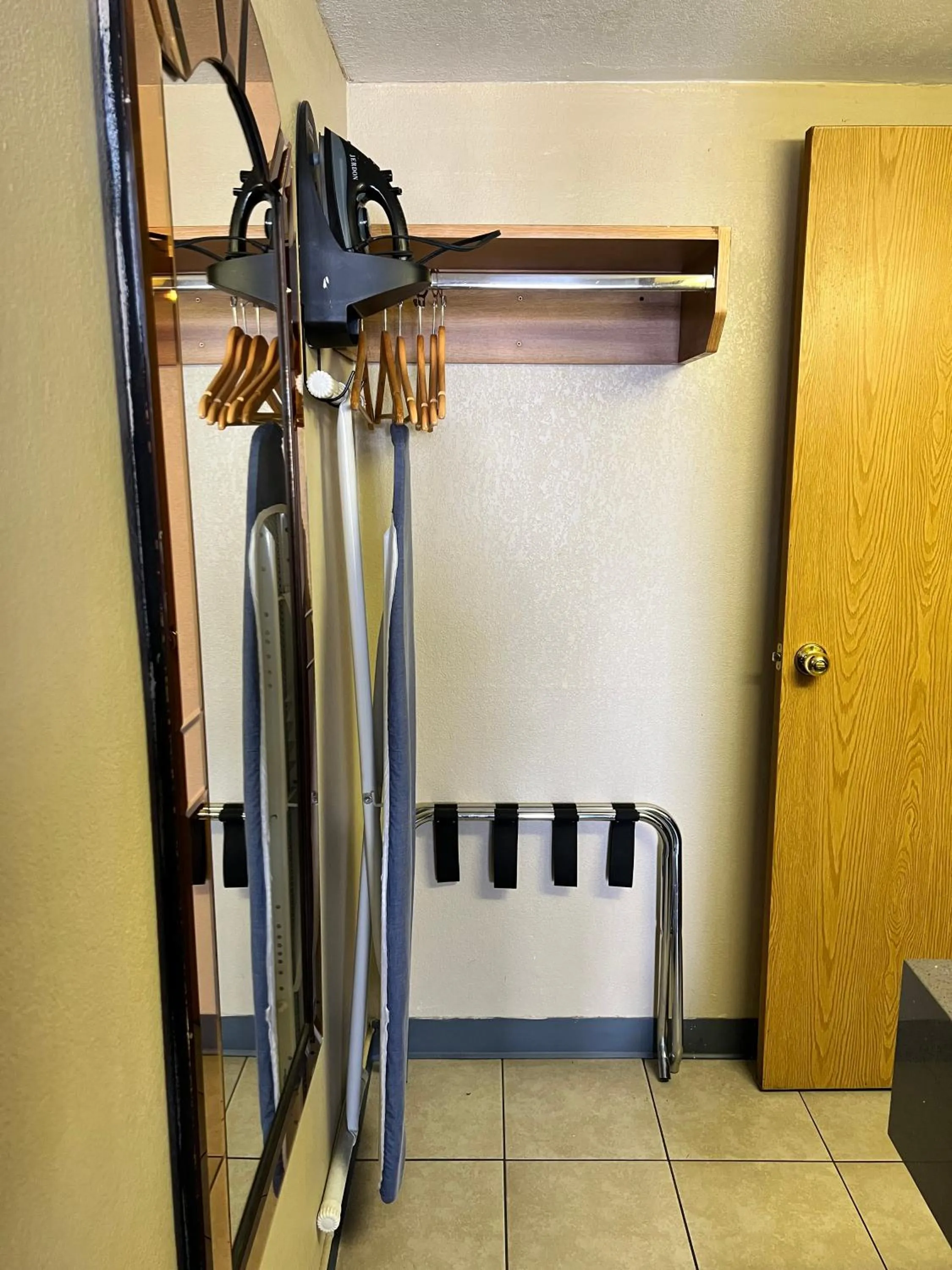 furniture in Highland Inn Las Vegas