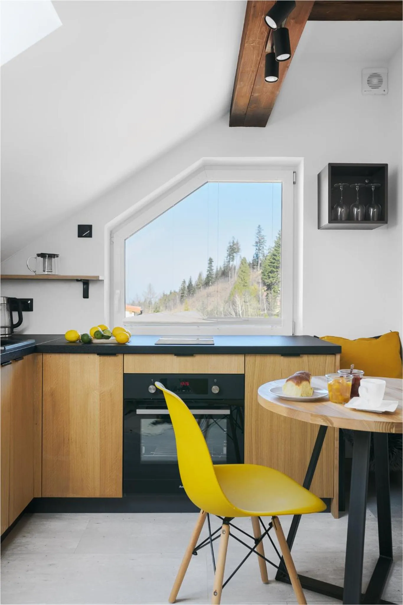 Kitchen or kitchenette in Aparthotel Narciarska 2