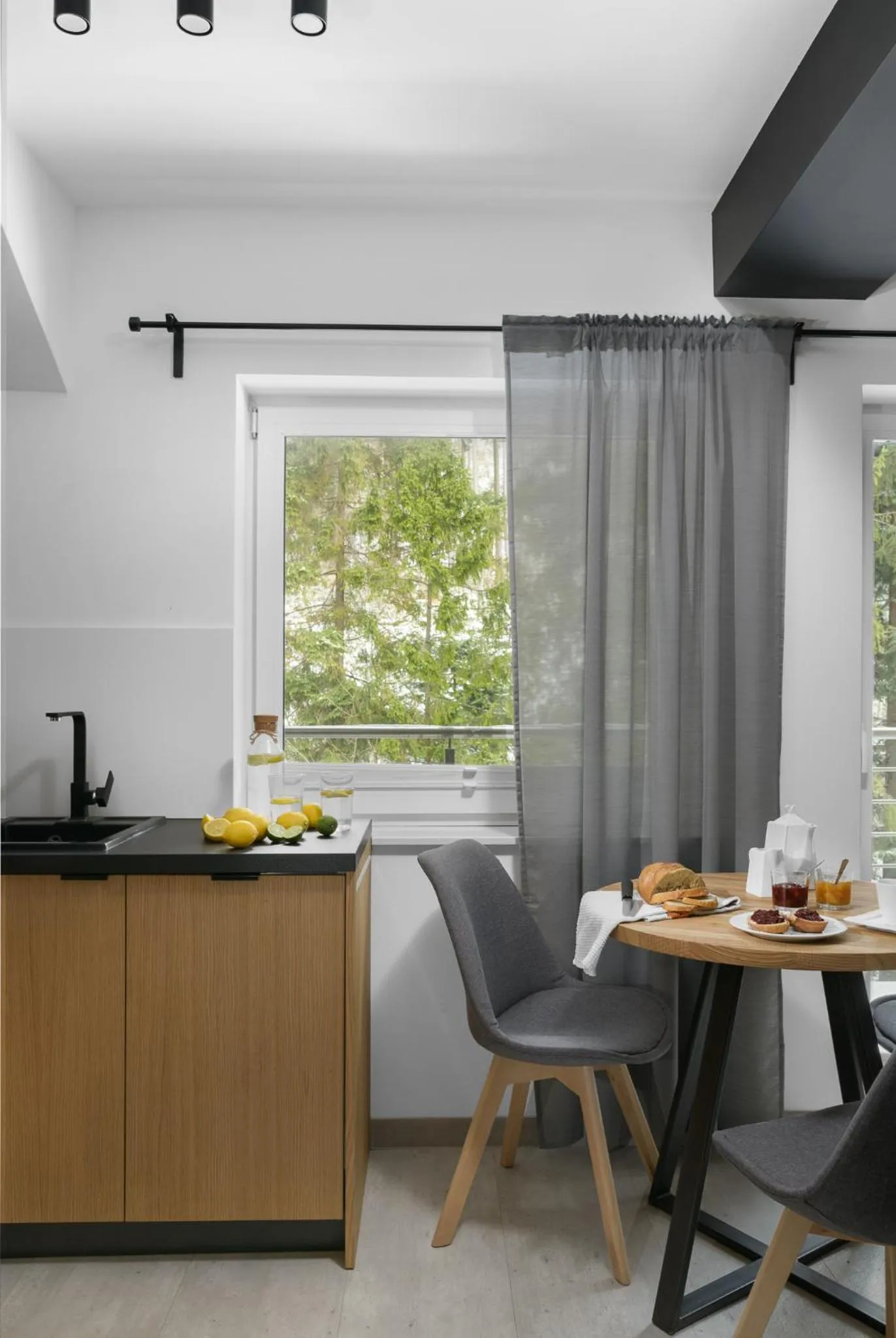 Coffee/tea facilities in Aparthotel Narciarska 2