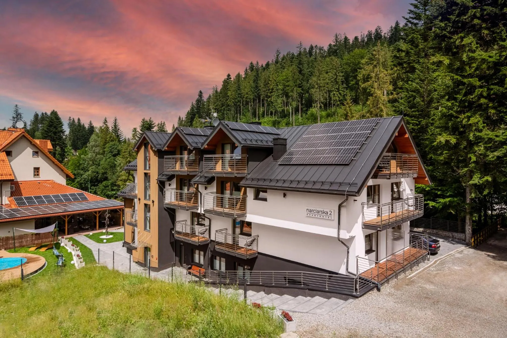 Property building in Aparthotel Narciarska 2