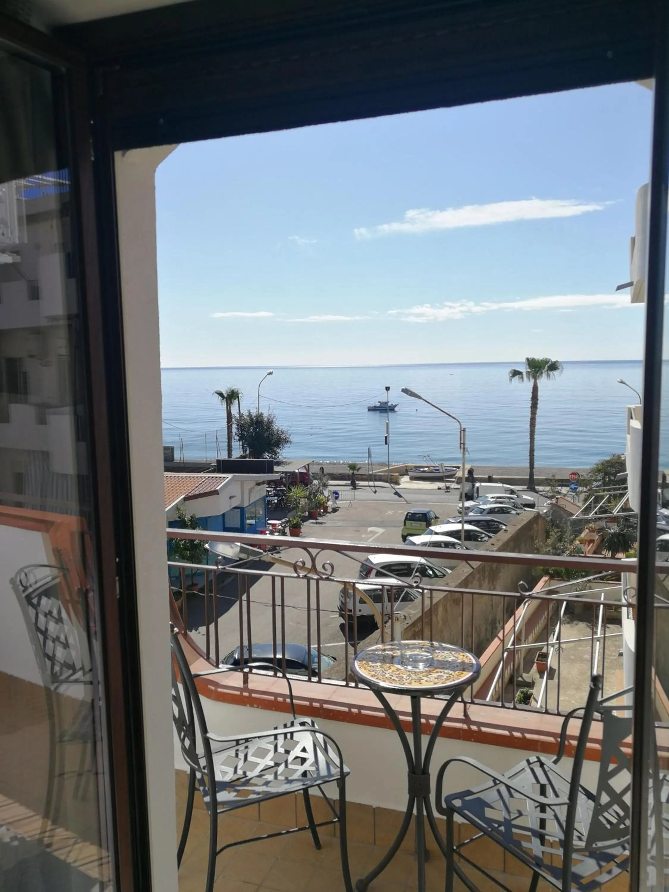 Sea view in B&B Il Mare degli Dei