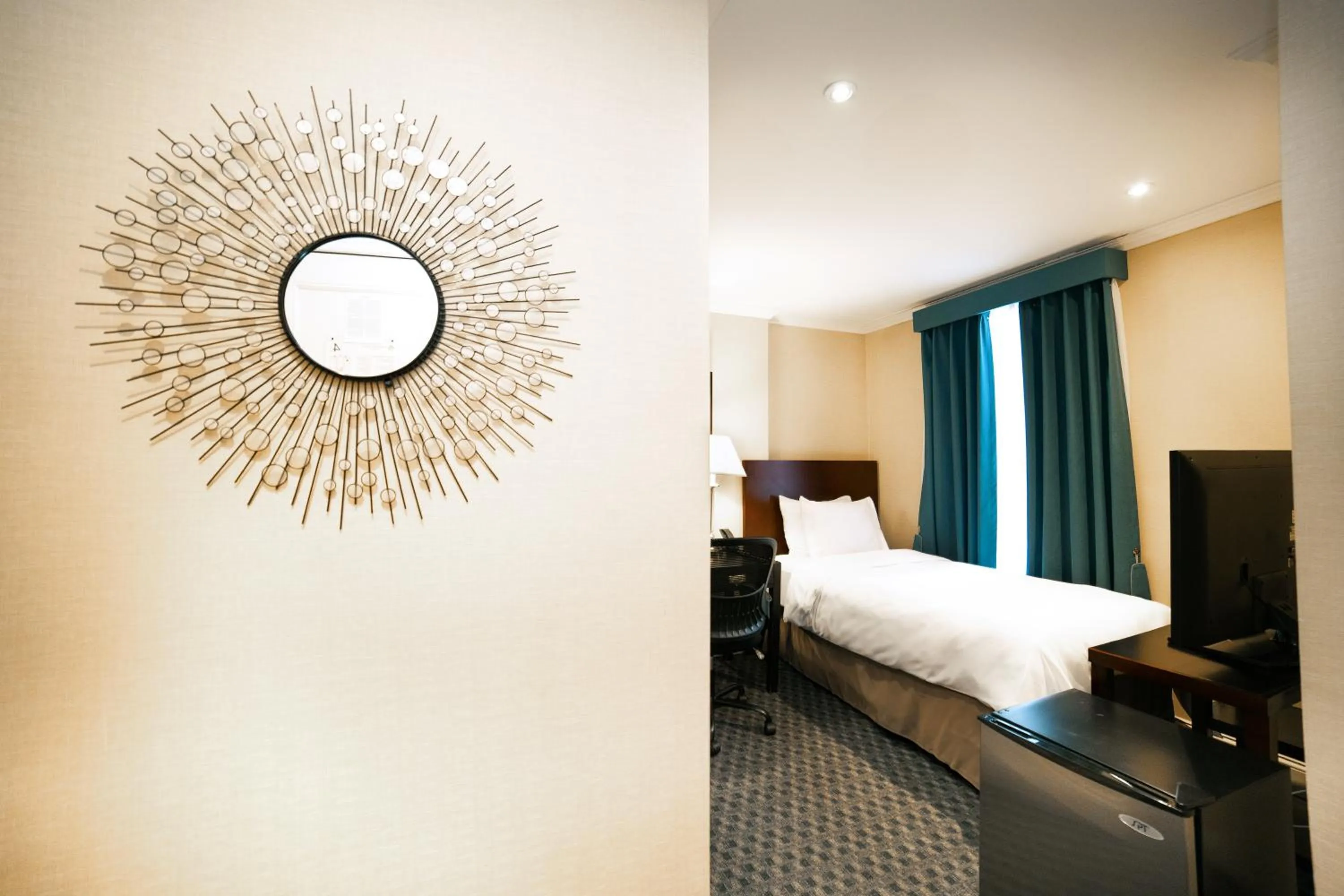 Bed in Hotel Stanford