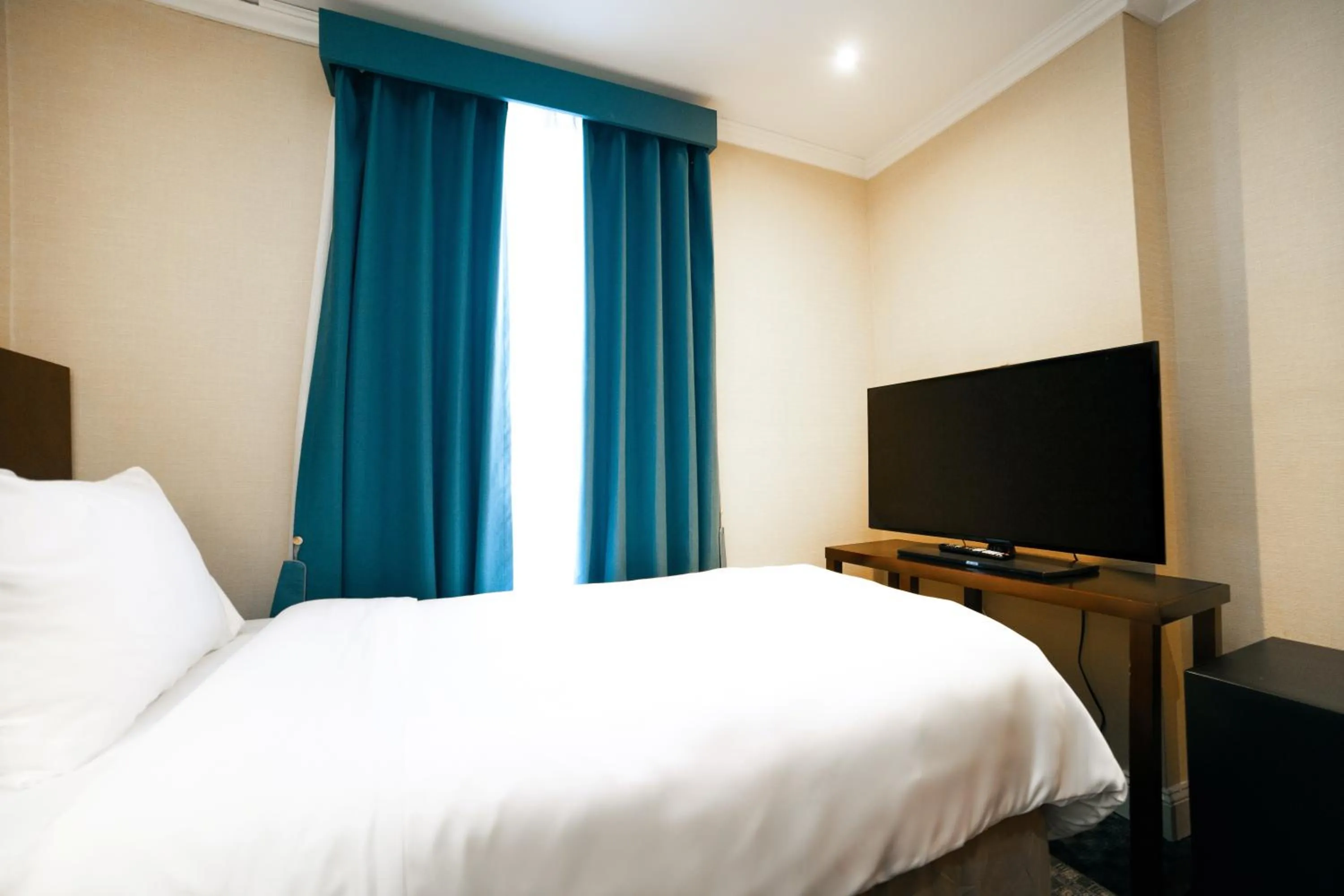 Bed in Hotel Stanford