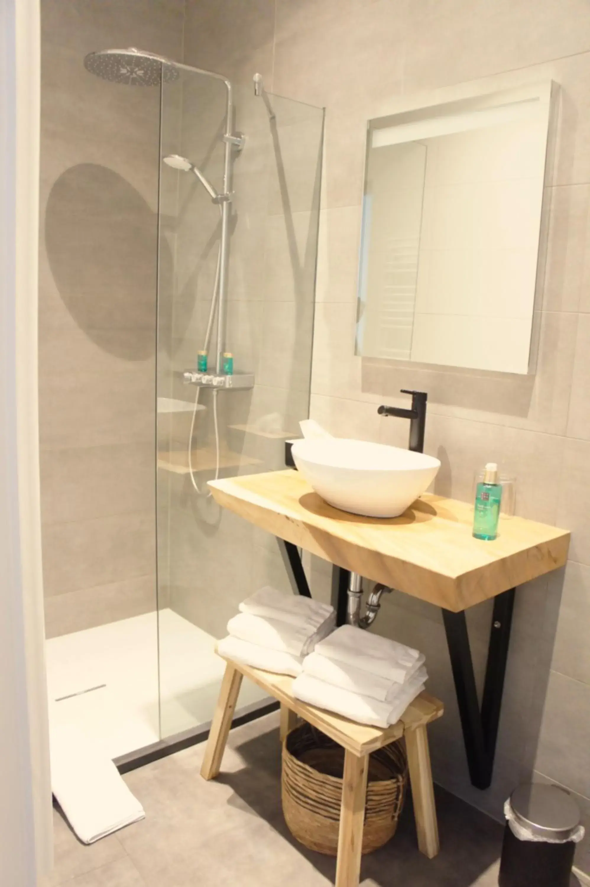 Deluxe Double or Twin Room in Hotel Inn Naeldwyk-Torenburg Deluxe Double or Twin Room in Hotel Inn Naeldwyk-Torenburg