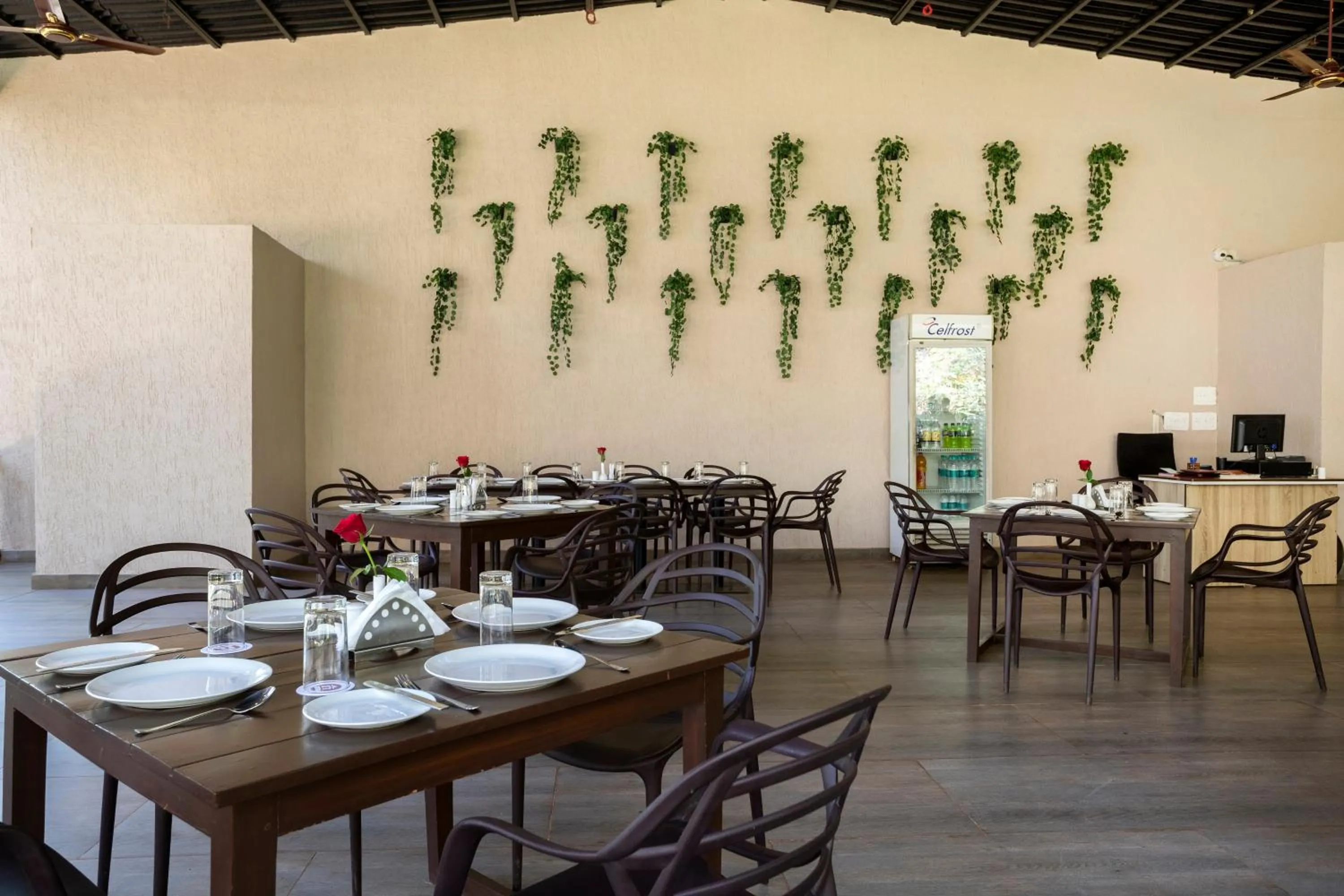 Restaurant/places to eat in Stone Wood Premier Gokarna