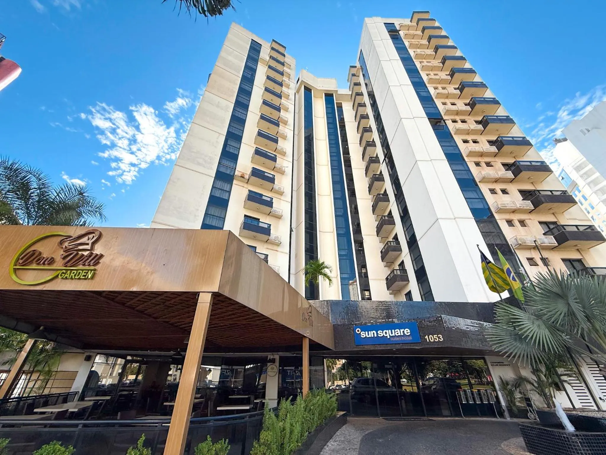 Facade/entrance in STAY Sun Square