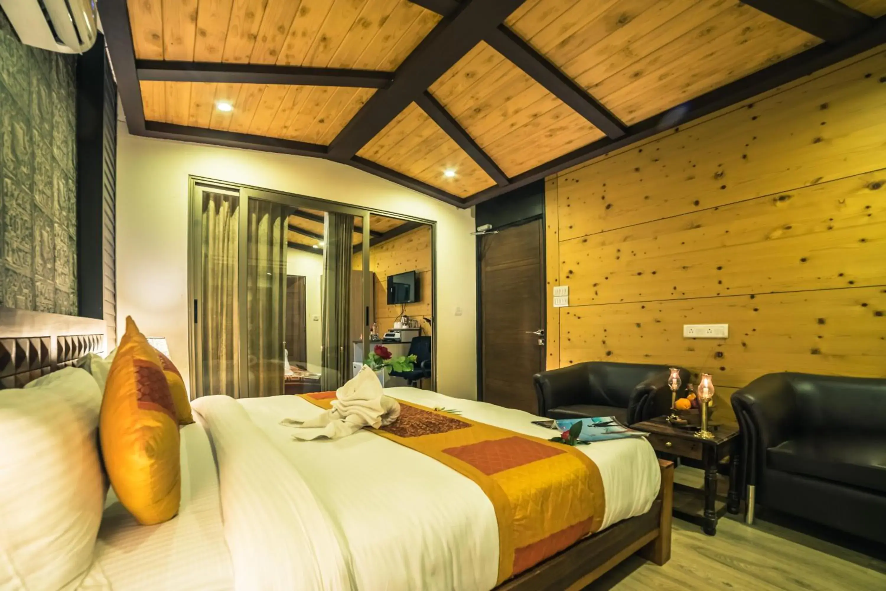 Family Suite in Bhavya Resort - Luxury Boutique Desert Camp Family Suite in Bhavya Resort - Luxury Boutique Desert Camp