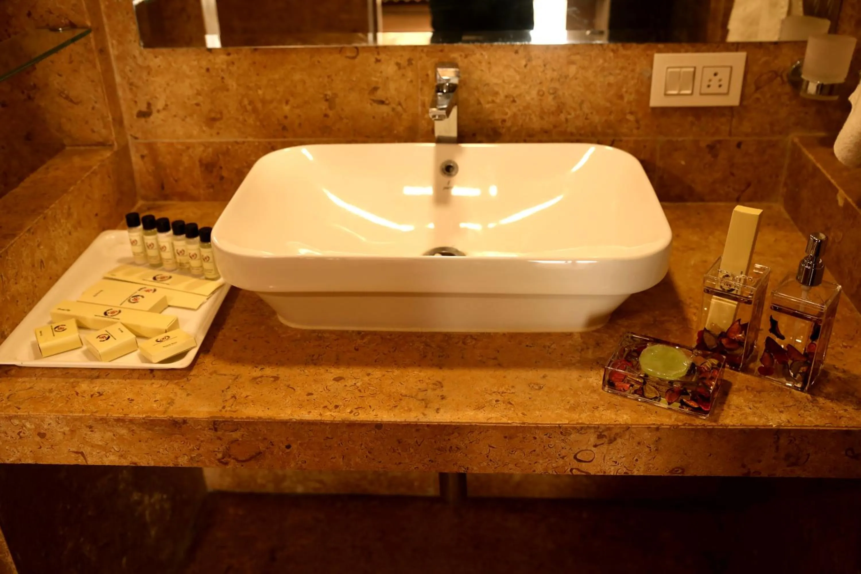 Bathroom in Bhavya Resort - Luxury Boutique Desert Camp