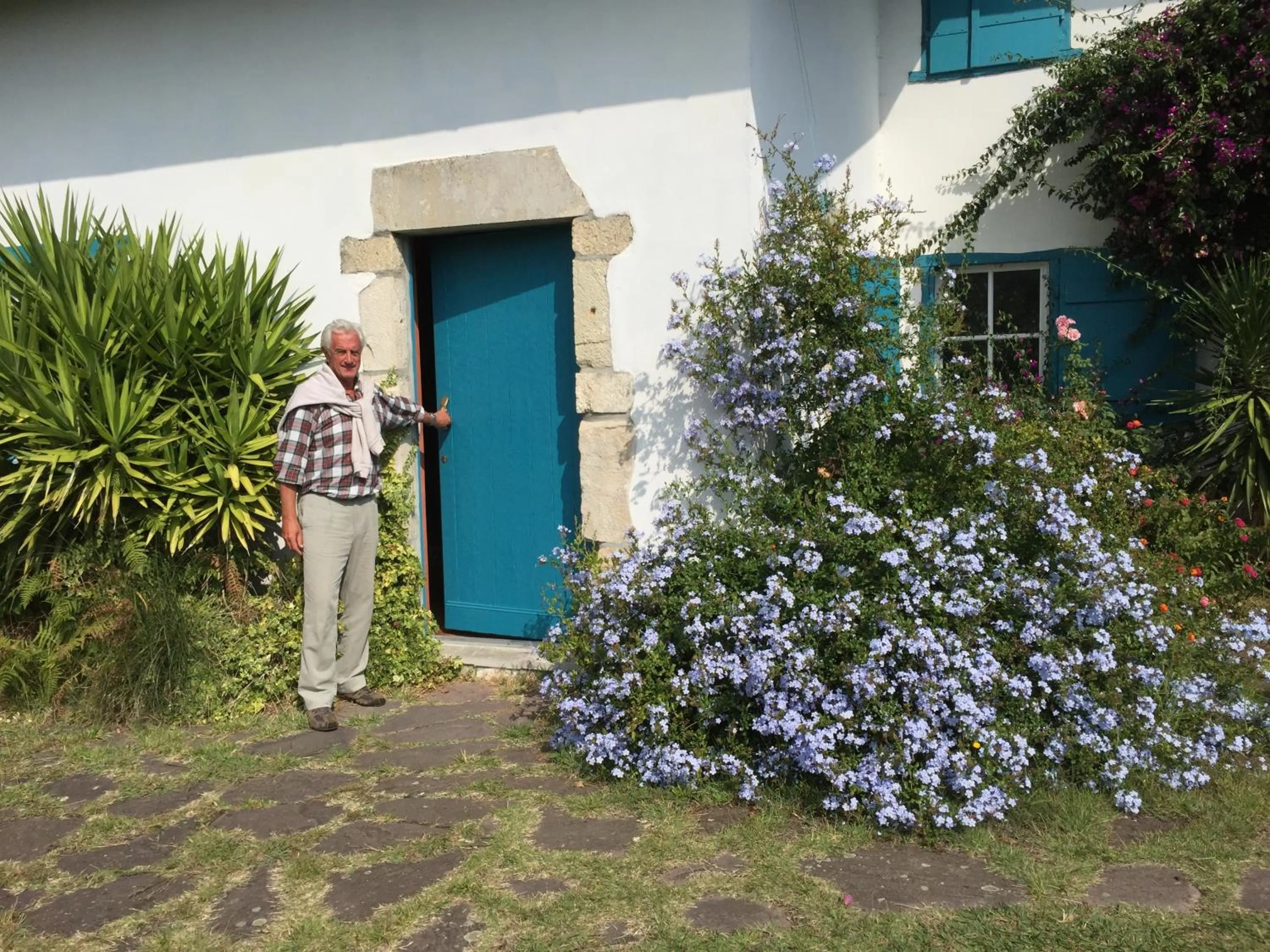 Facade/entrance in Irigoian