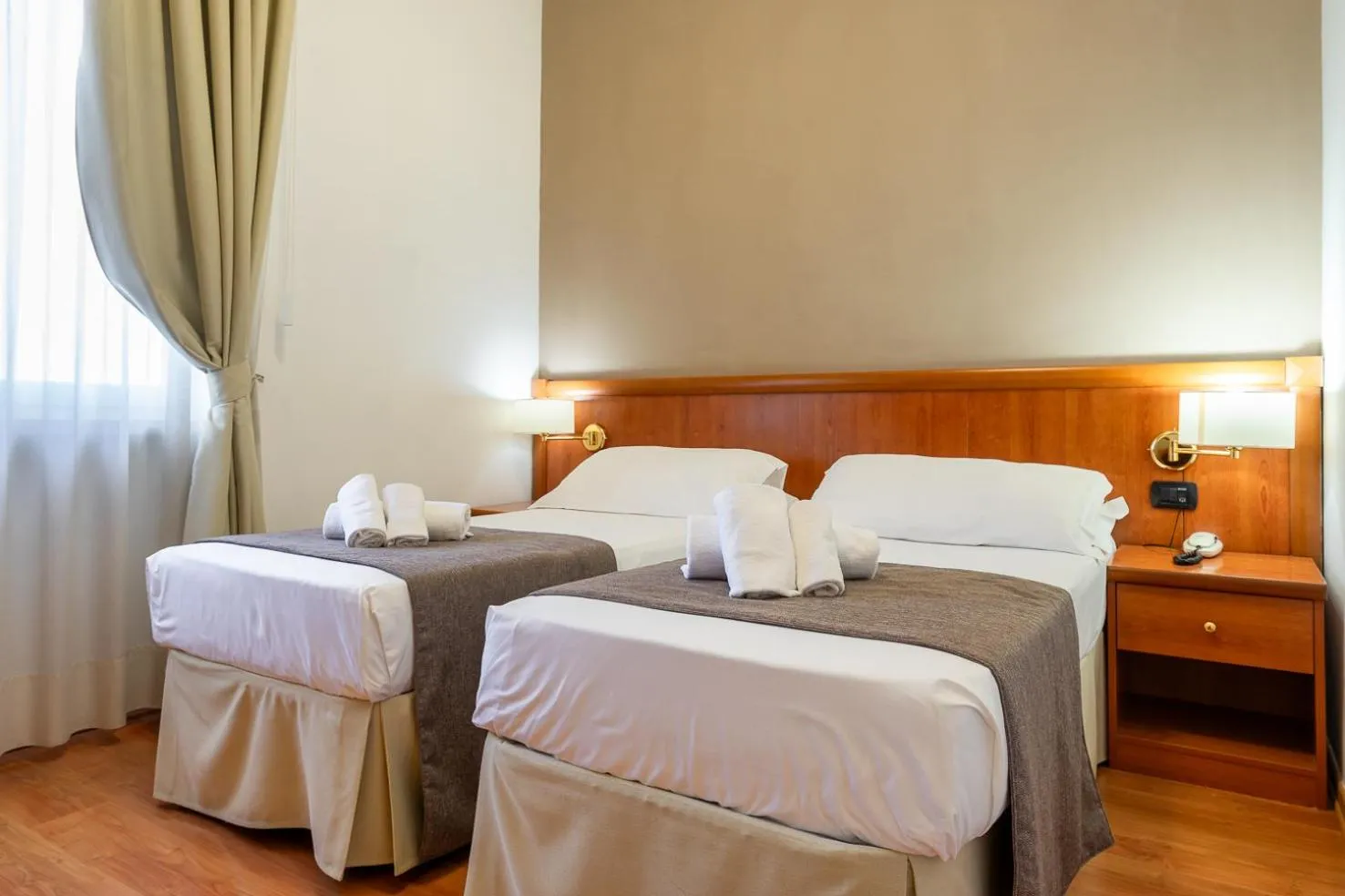 Bedroom, Bed in Garden Hotel