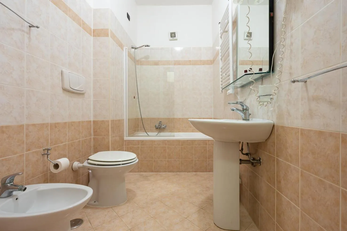 Bath in Garden Hotel