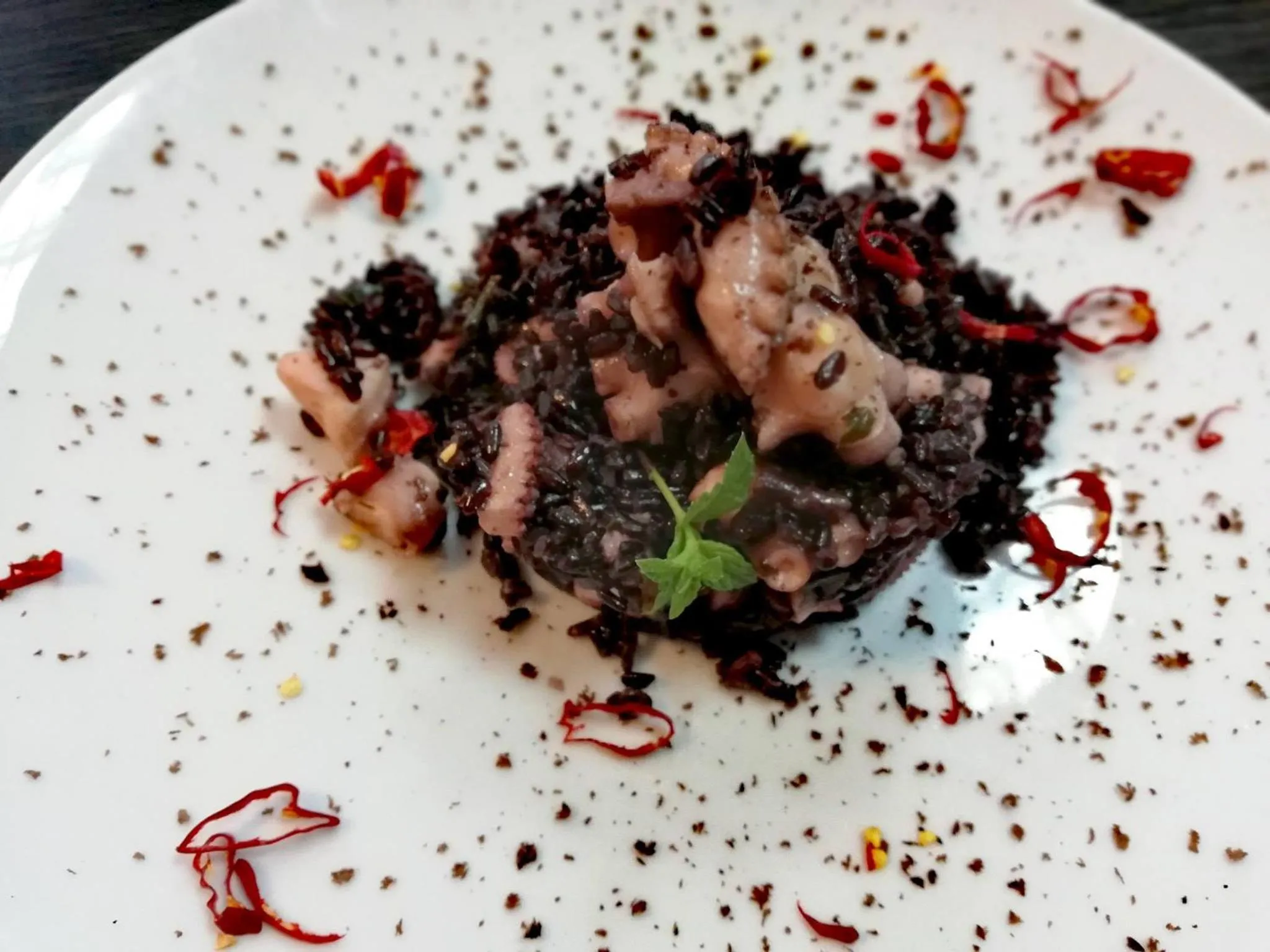 Restaurant/places to eat in Garden Hotel