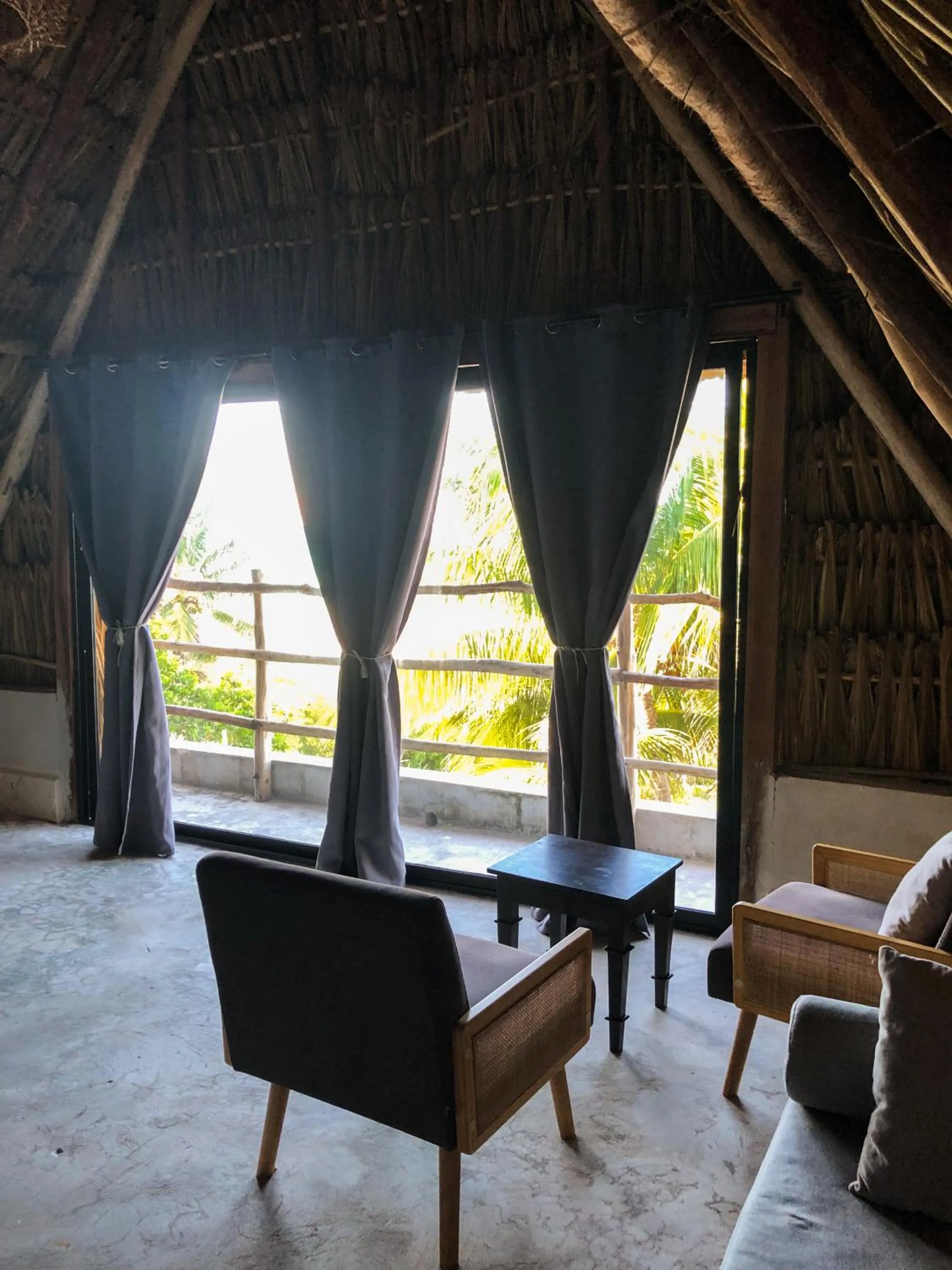 Casa Mate BeachFront Cabañas El Cuyo