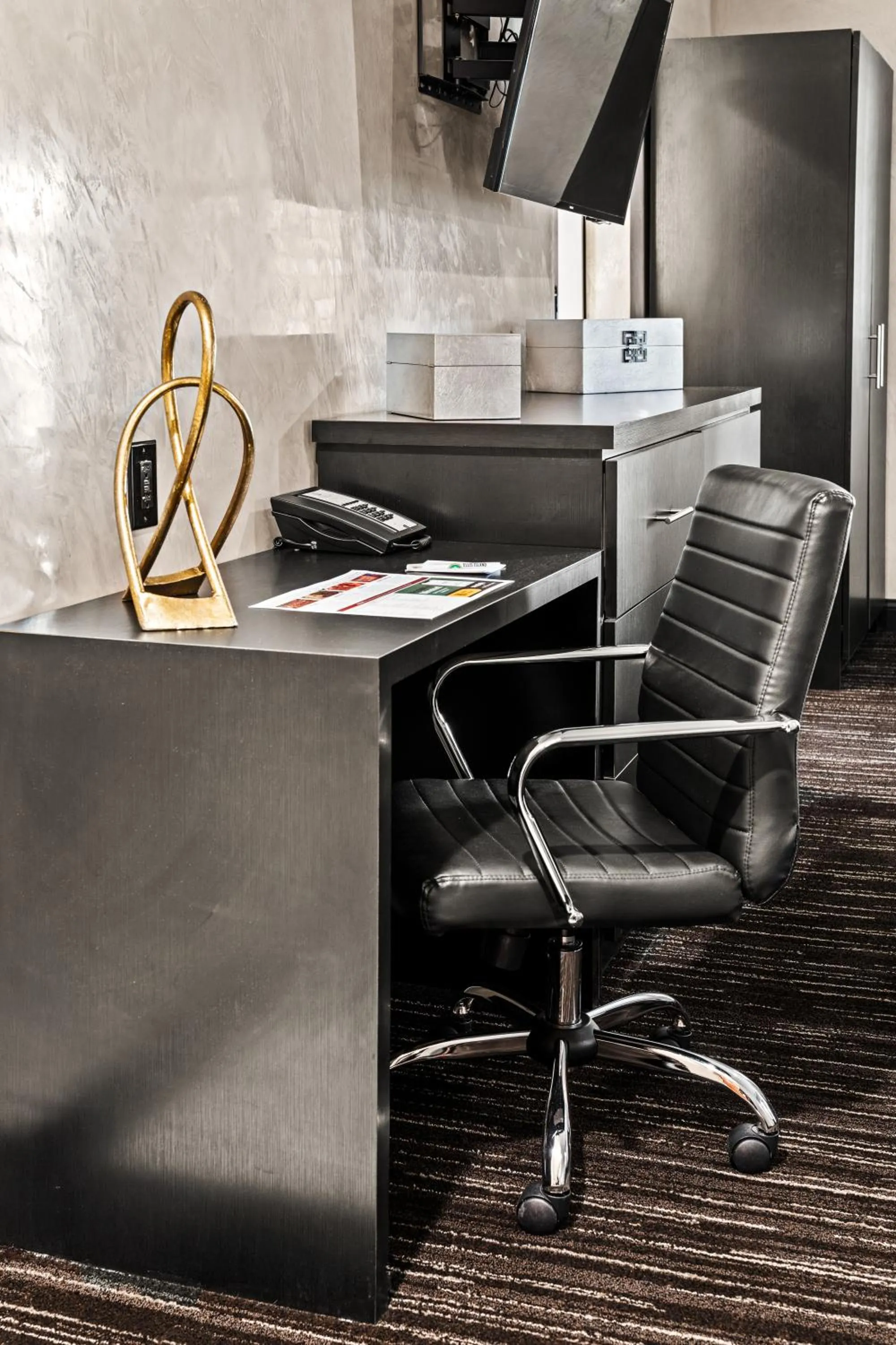 Bedroom in Ellis Island Hotel Casino & Brewery