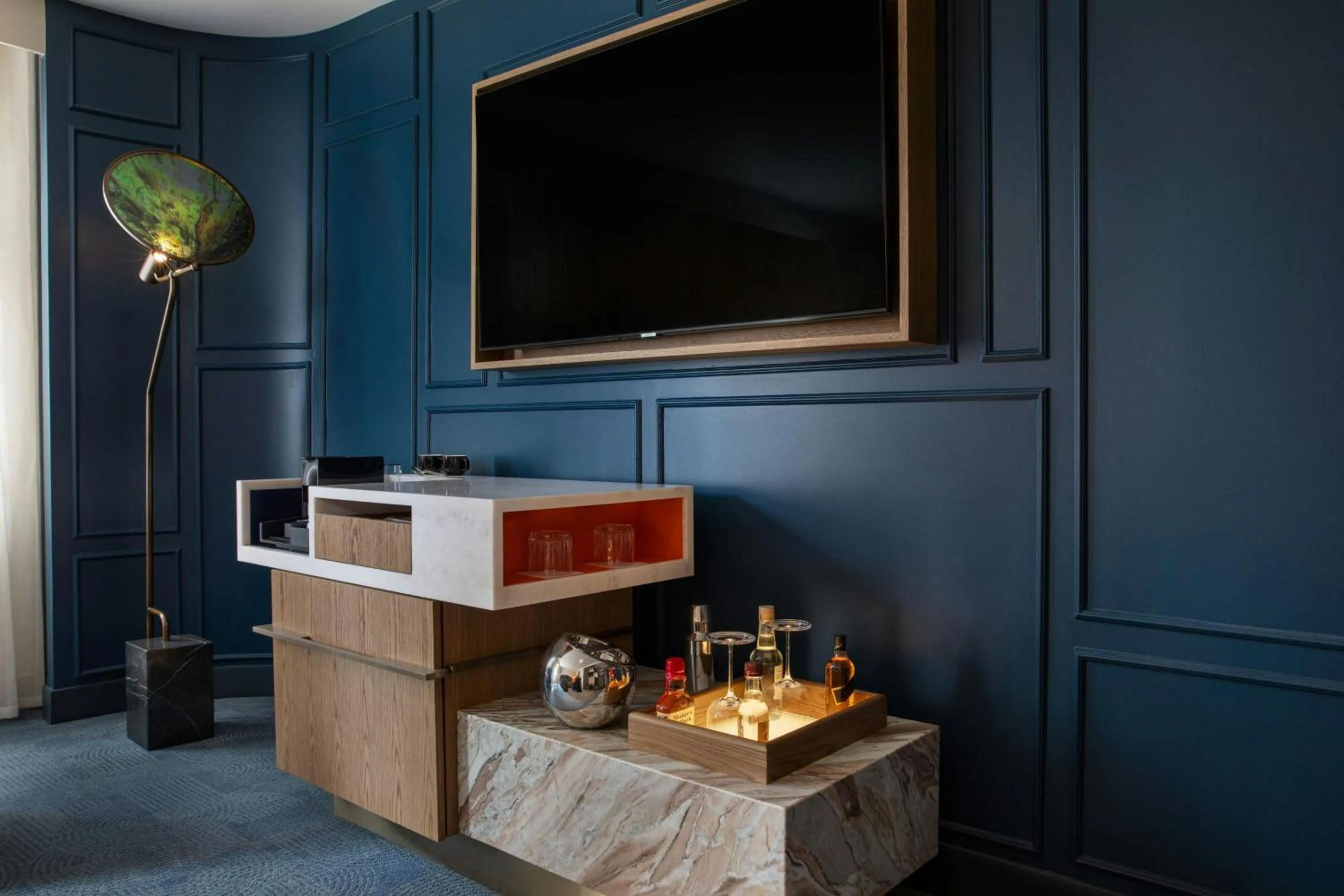 Lounge or bar in Hotel de la Poste - French Quarter, A Renaissance Hotel