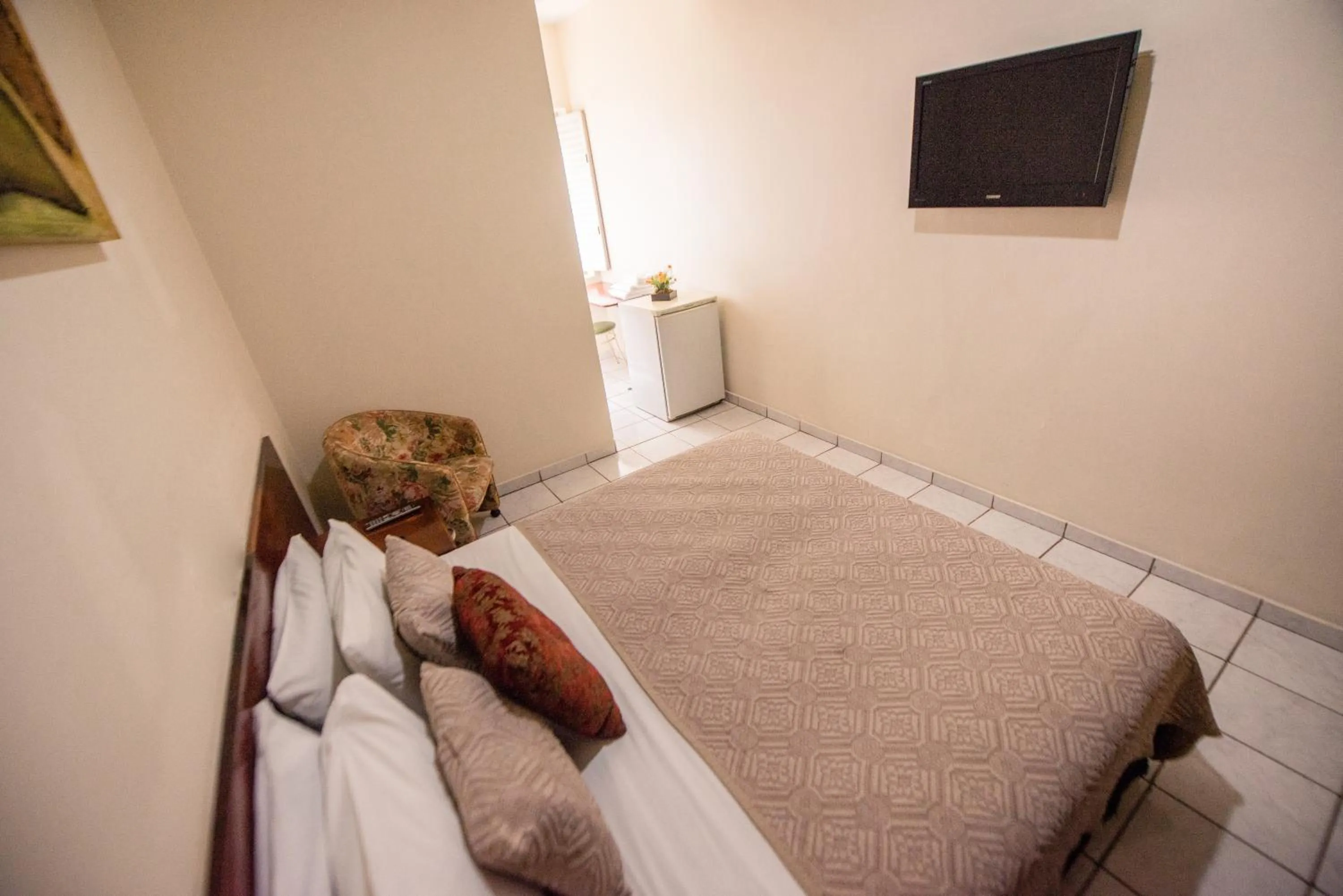 Bedroom, Bed in HAVANA ECONOMY