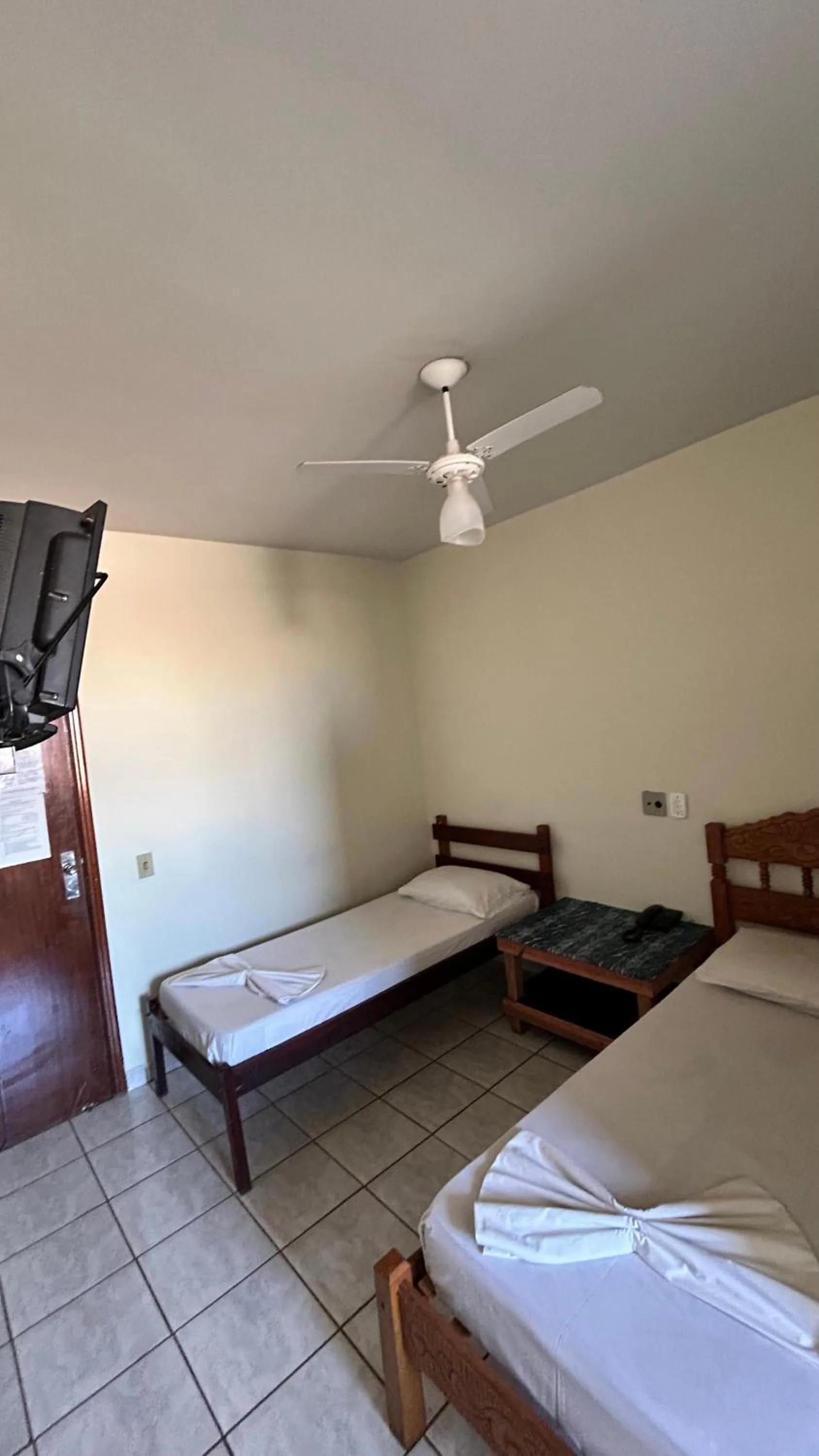 Bedroom, Bed in HAVANA ECONOMY