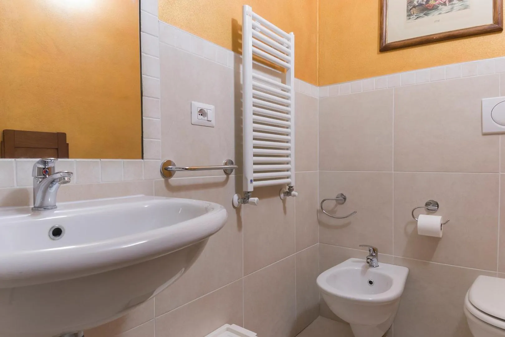 Shower in Casacenti B&B