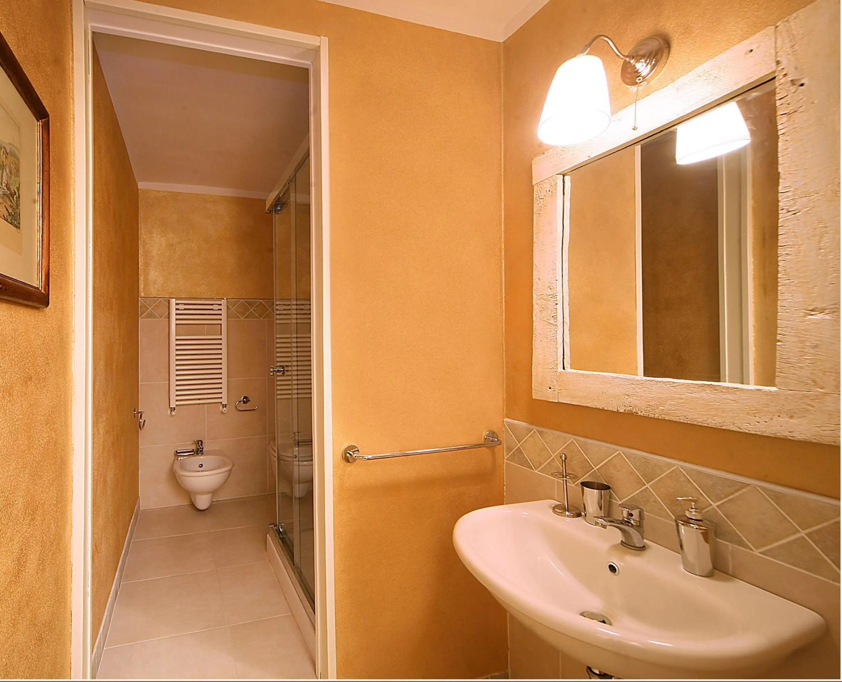 Toilet in Casacenti B&B