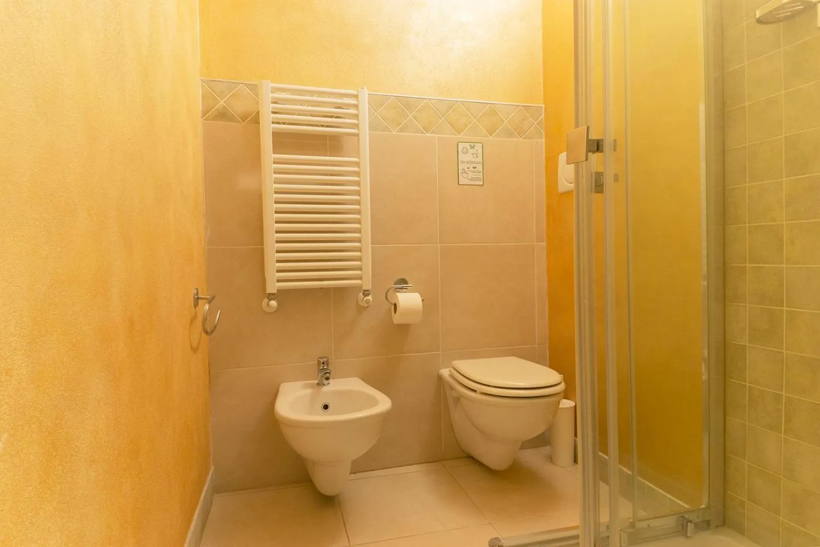 Shower in Casacenti B&B