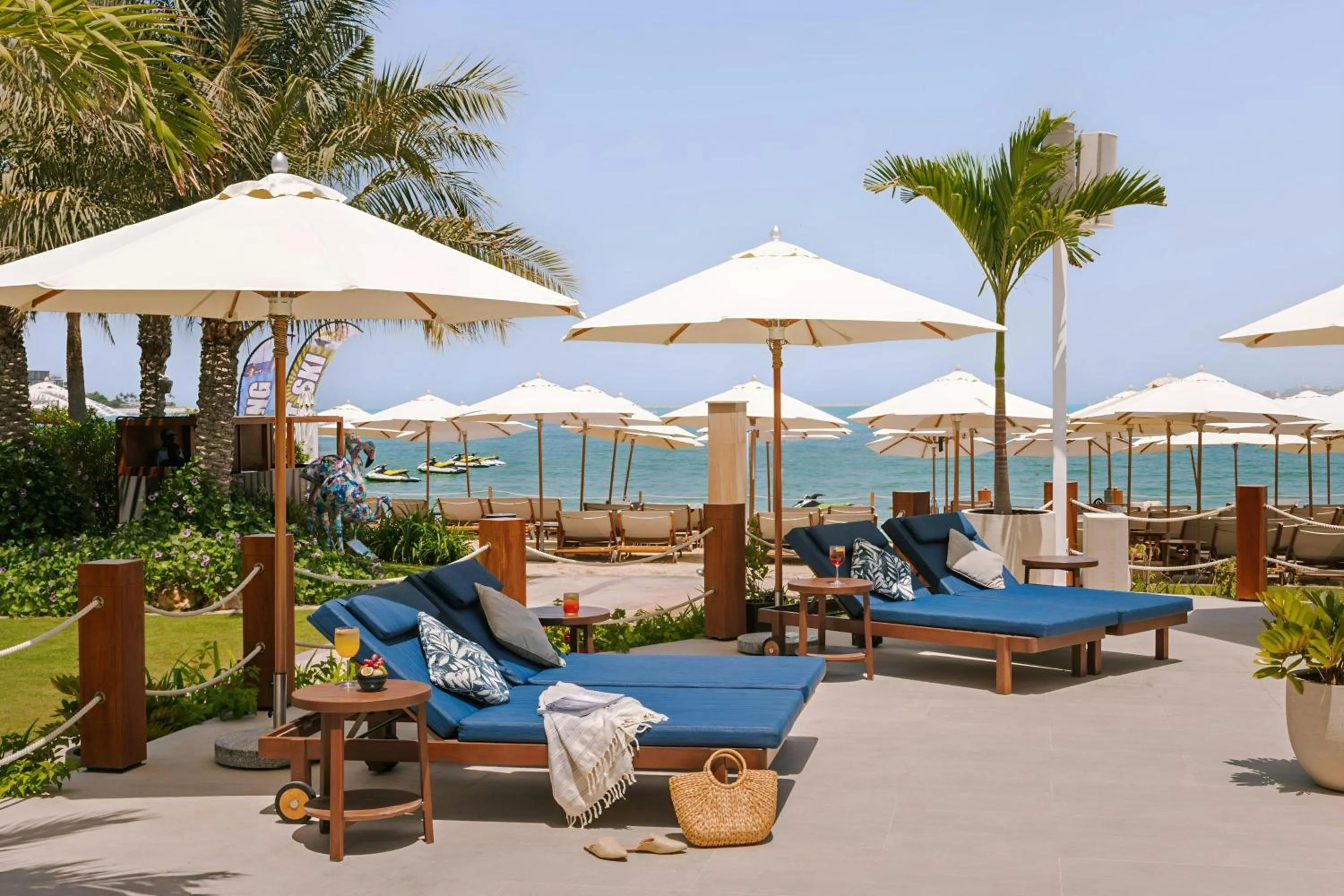 Swimming pool in Sonder by Marriott Bonvoy JBR The Walk Apartments