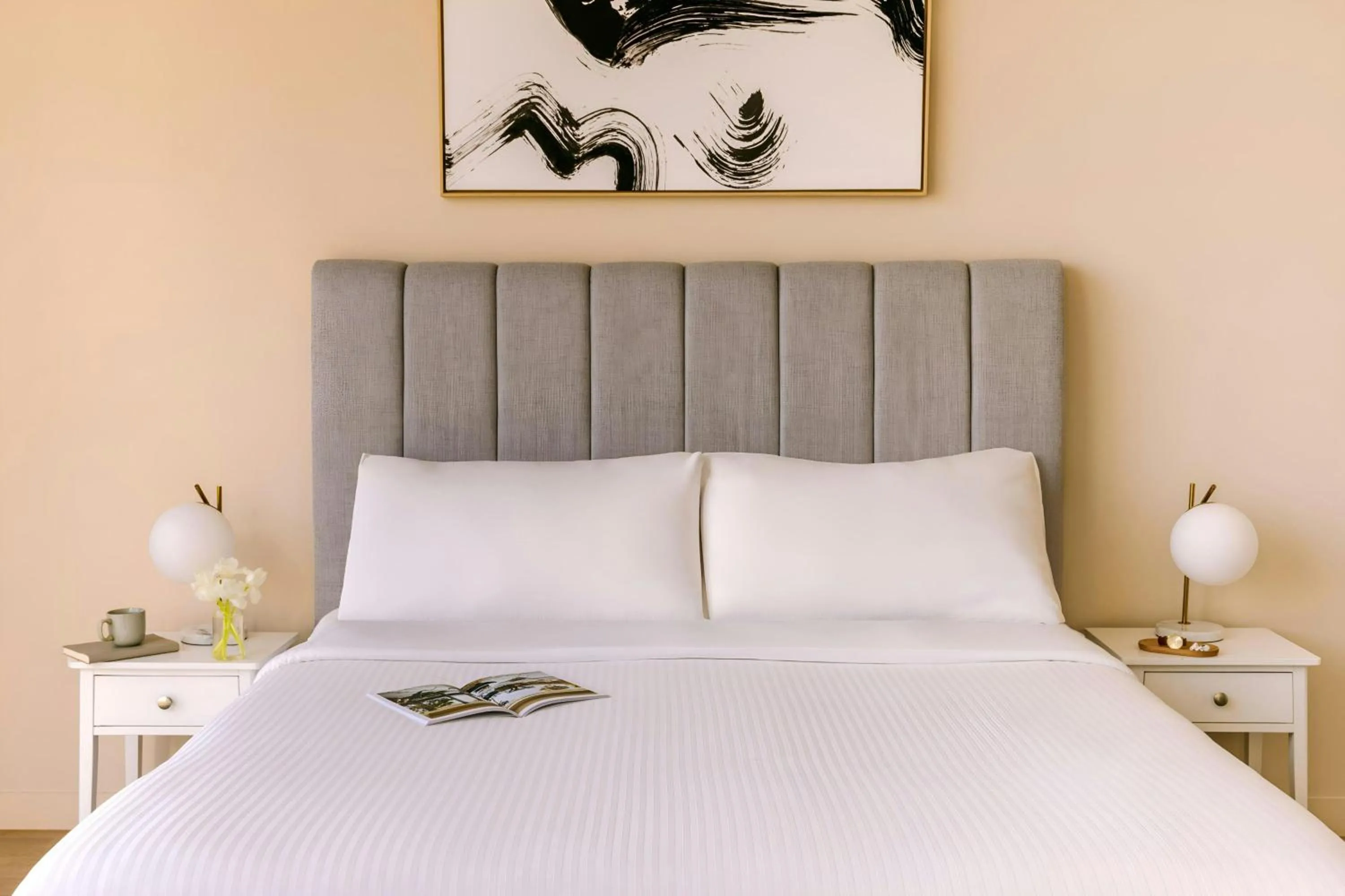 Bedroom, Bed in Sonder by Marriott Bonvoy JBR The Walk Apartments