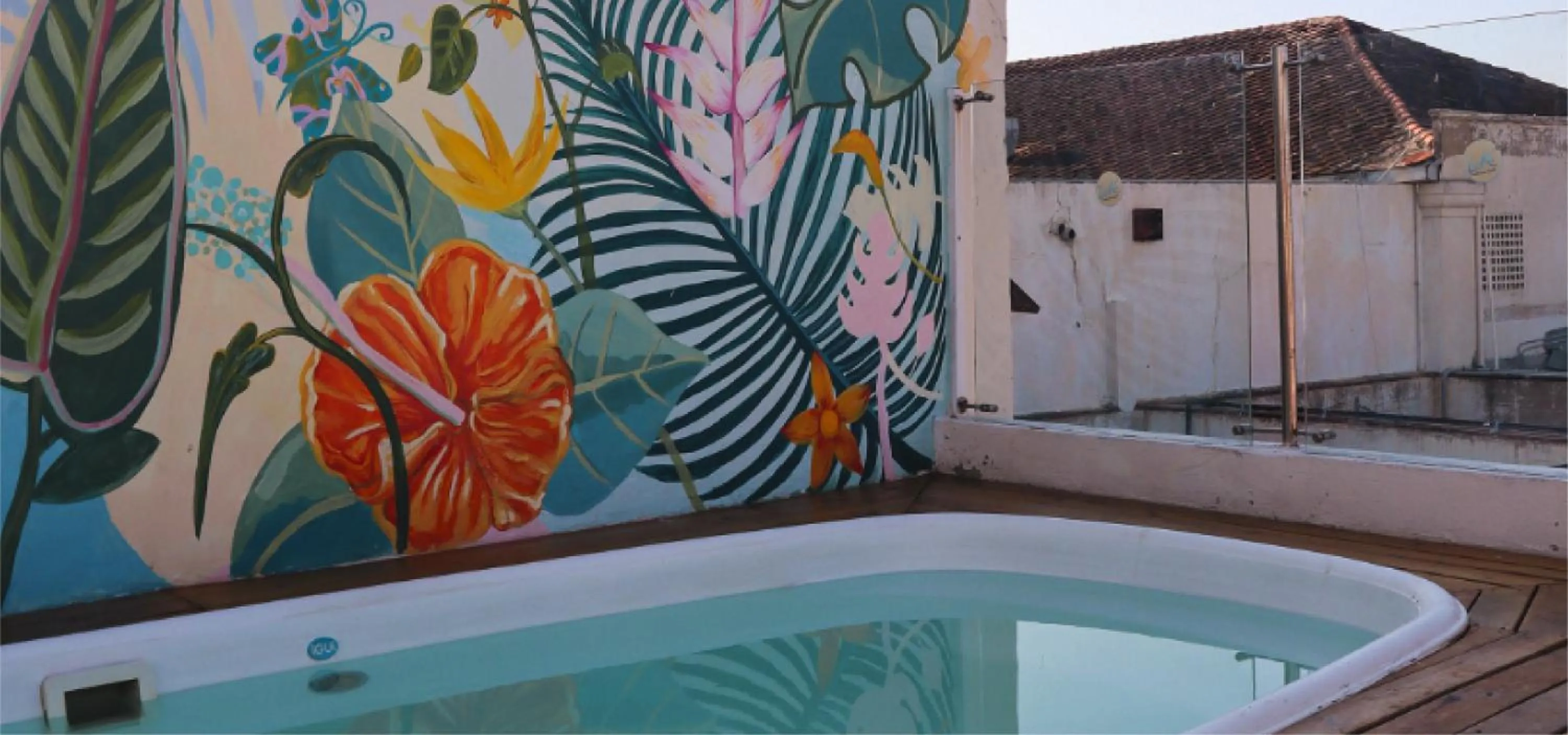 Swimming pool in Luka Cartagena Hotel