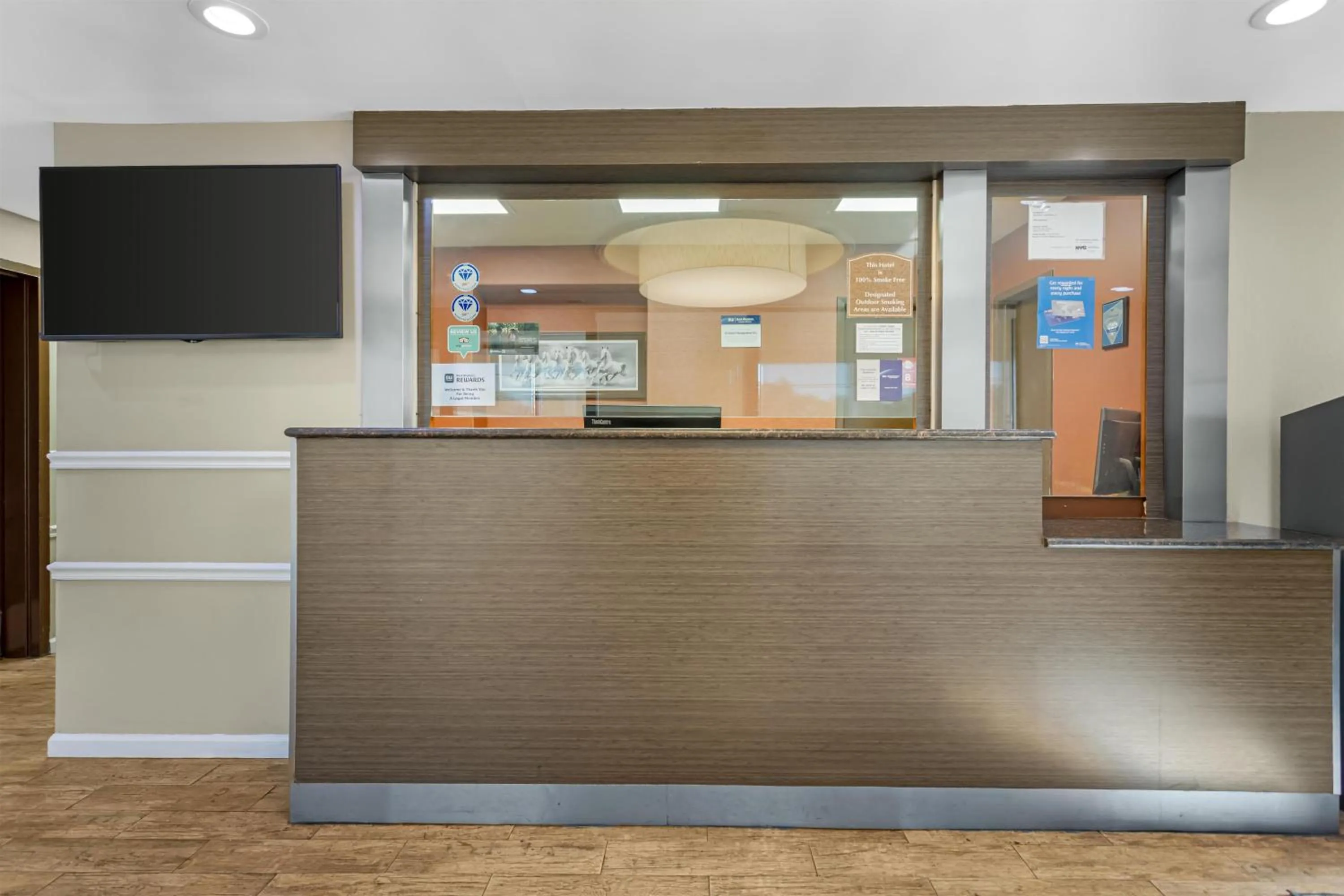 Lobby or reception in Best Western Jamaica Inn