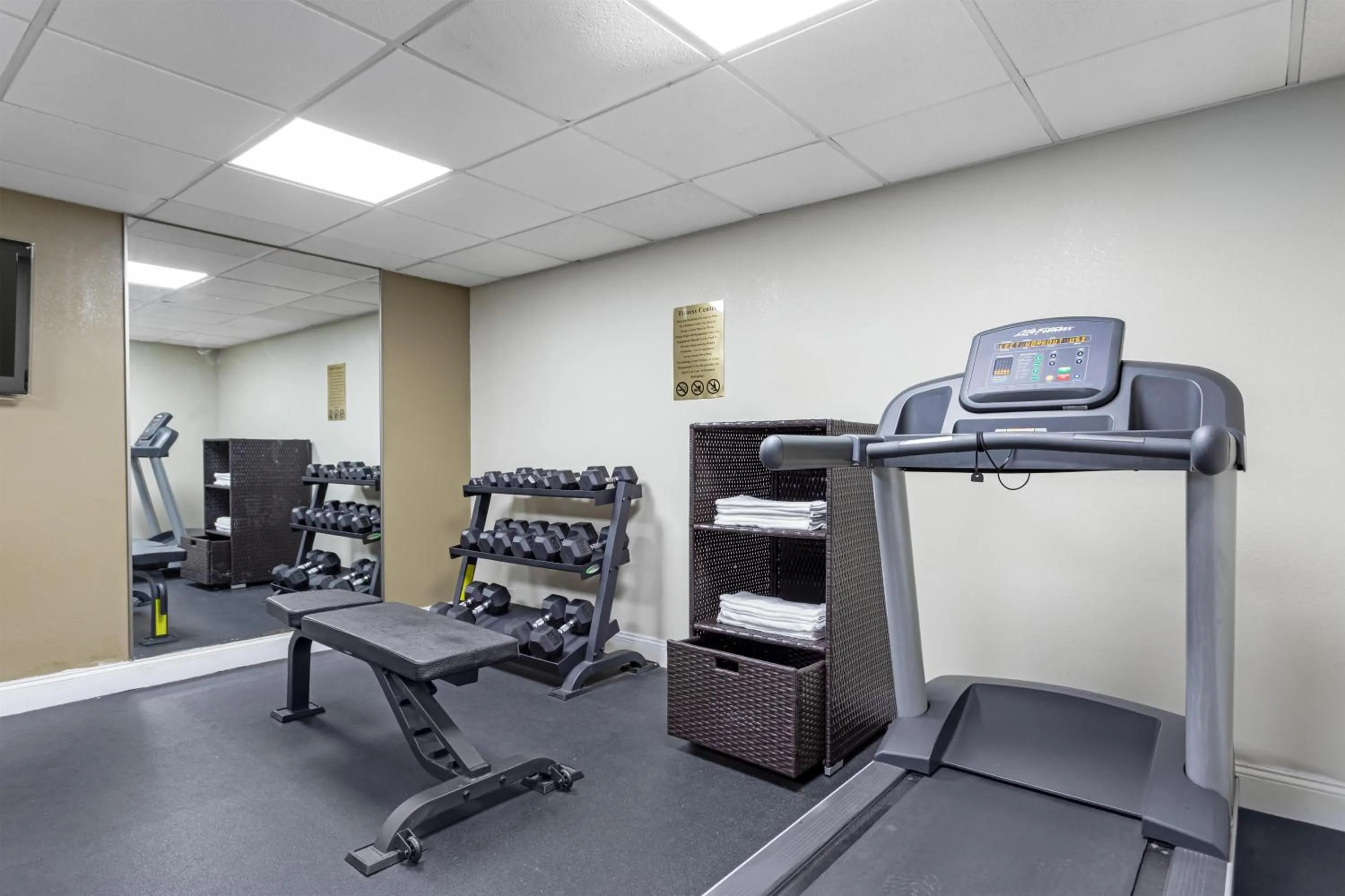 Fitness centre/facilities in Best Western Jamaica Inn