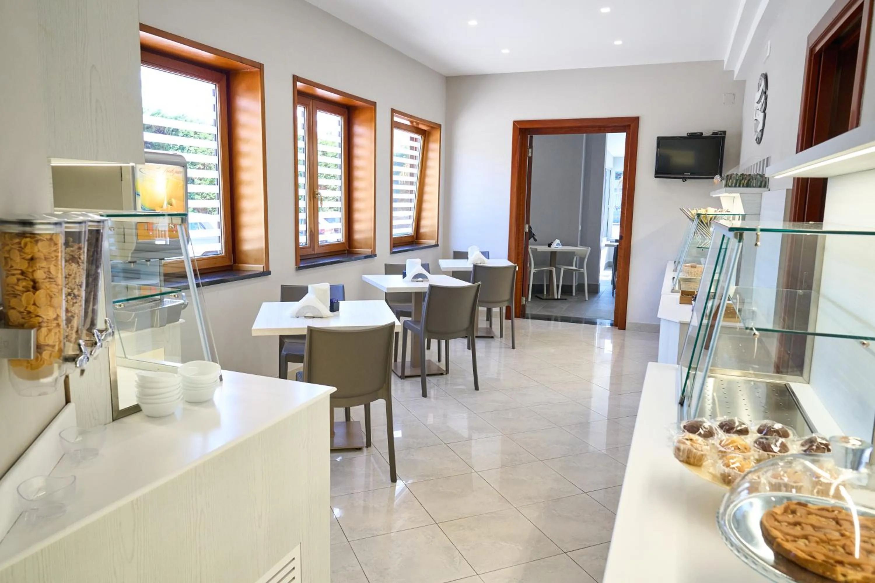 Food and drinks in Hotel Miramare